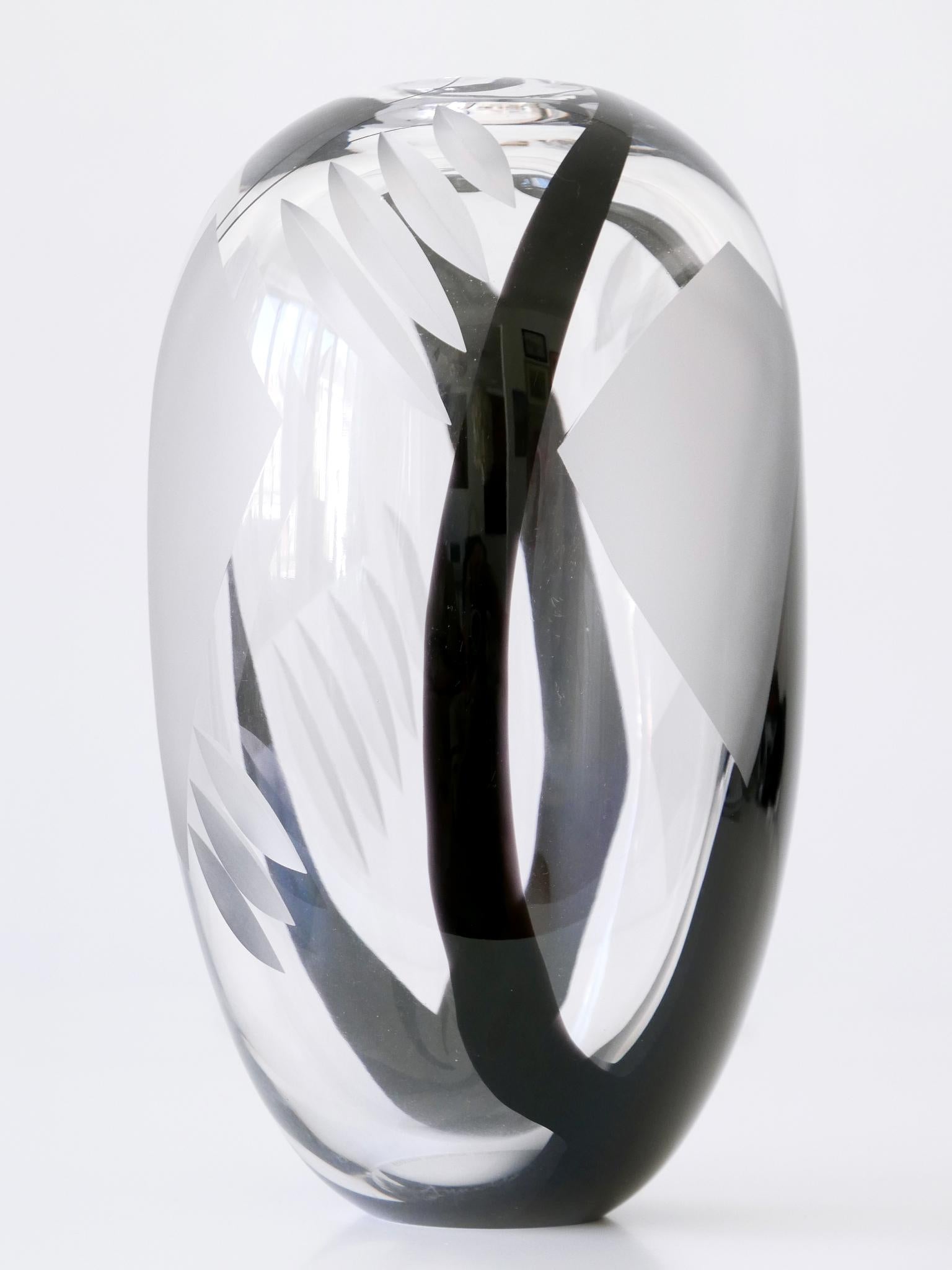 Unique Art Glass Vase by Anna Ehrer for Kosta Boda Sweden 1992 Signed For Sale 4