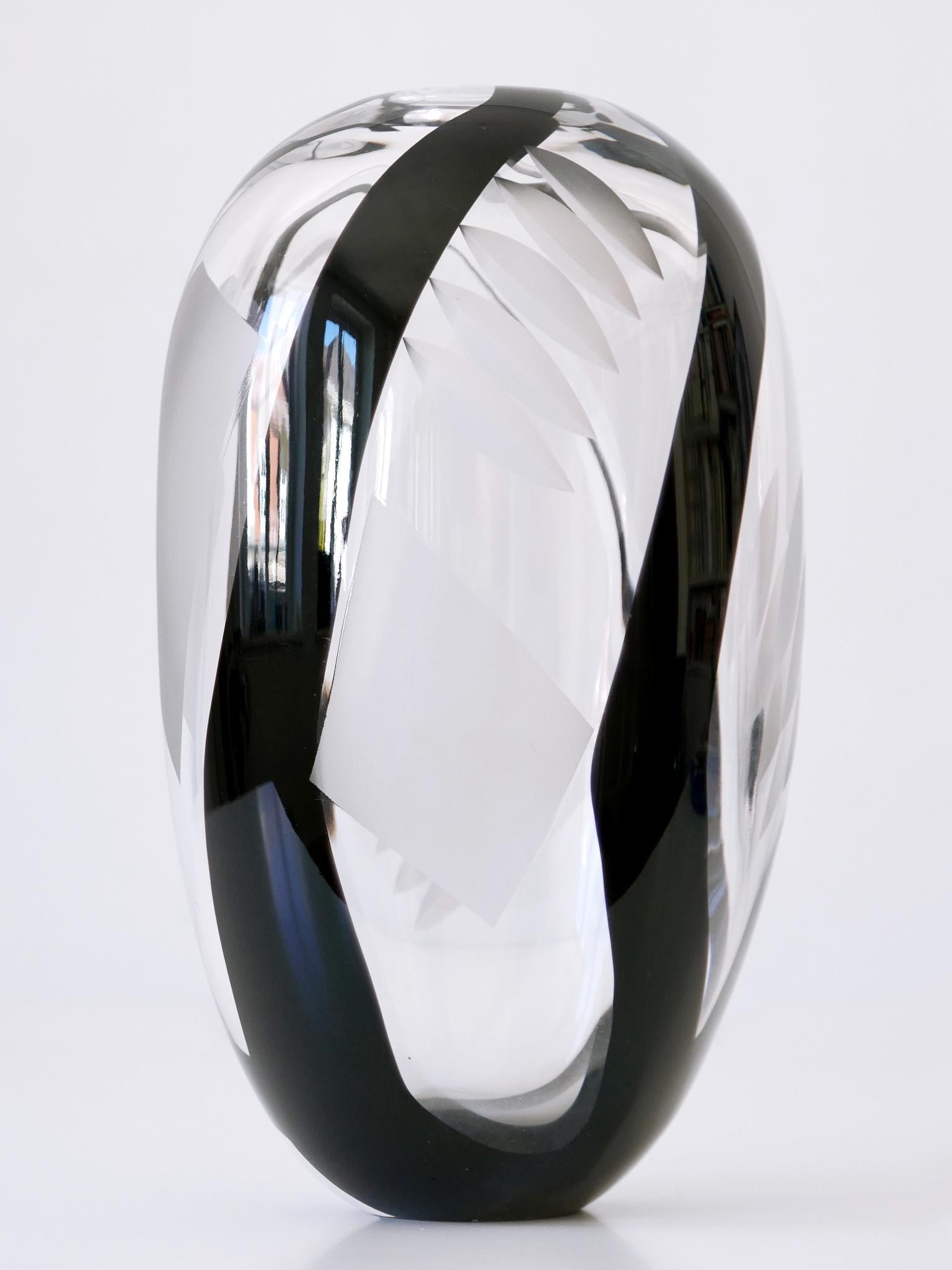 Unique Art Glass Vase by Anna Ehrer for Kosta Boda Sweden 1992 Signed For Sale 7