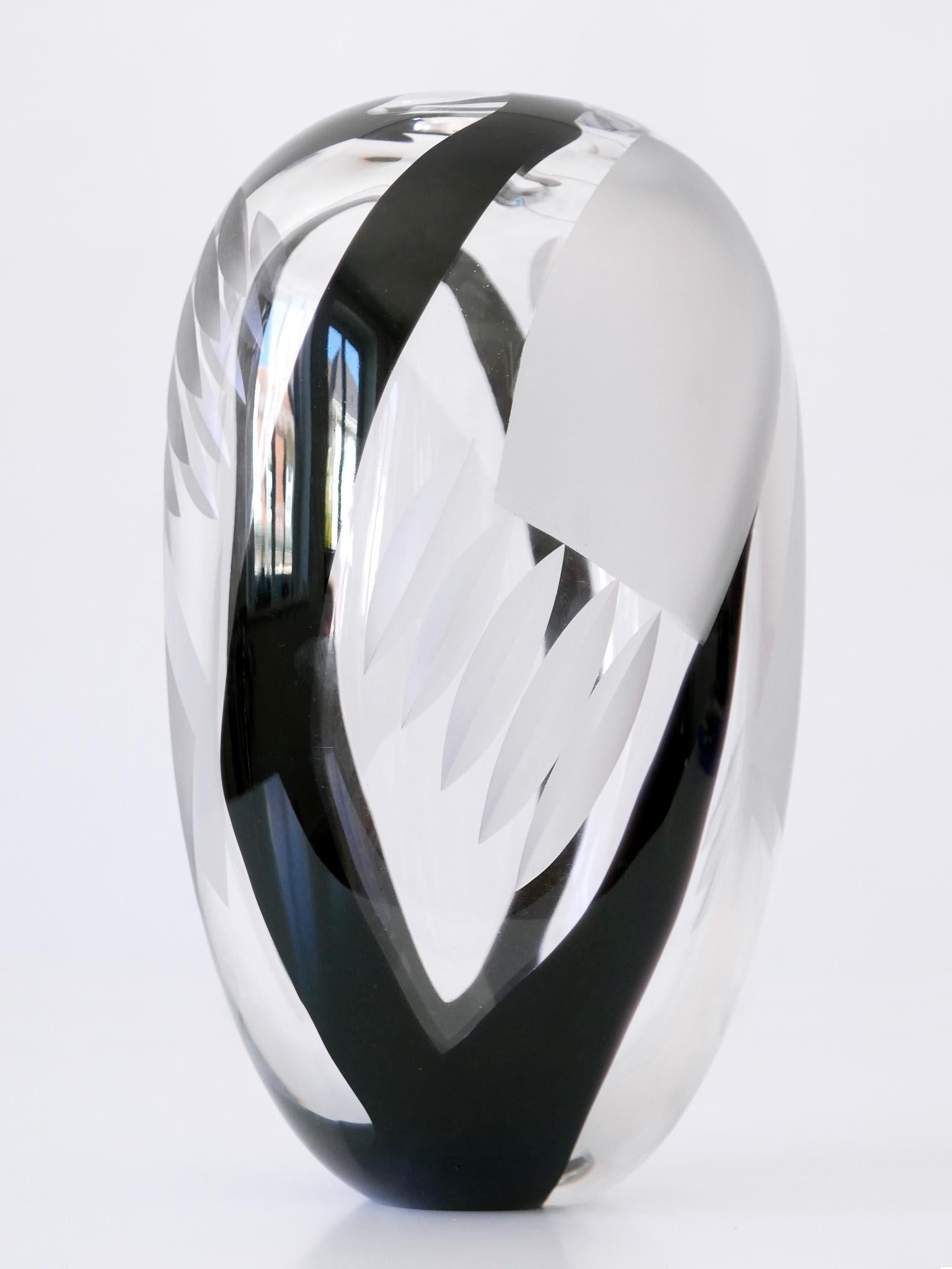 Unique Art Glass Vase by Anna Ehrer for Kosta Boda Sweden 1992 Signed For Sale 9