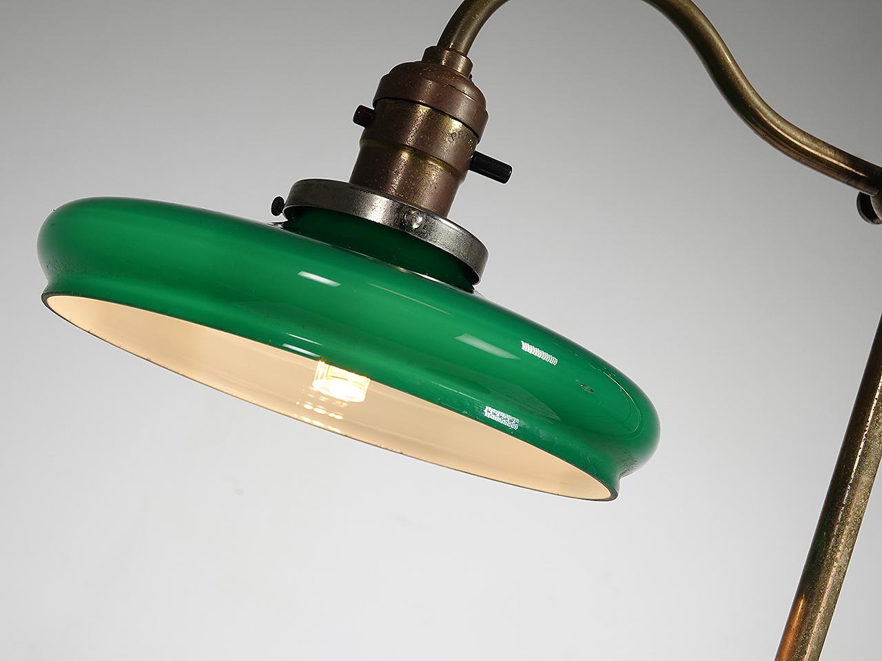 Einzigartige Arts and Craft Smaragd-Sandwich-Glas-Schreibtischlampe (Arts and Crafts) im Angebot