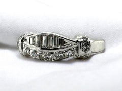 Bandeau unique en or blanc 14K avec diamants baguettes et ronds