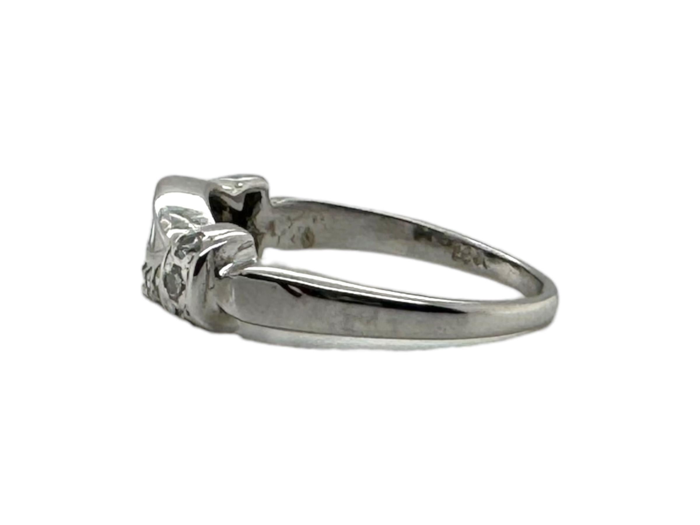 Einzigartiger Baguette- und runder Diamantring 14K Weißgold Damen im Angebot
