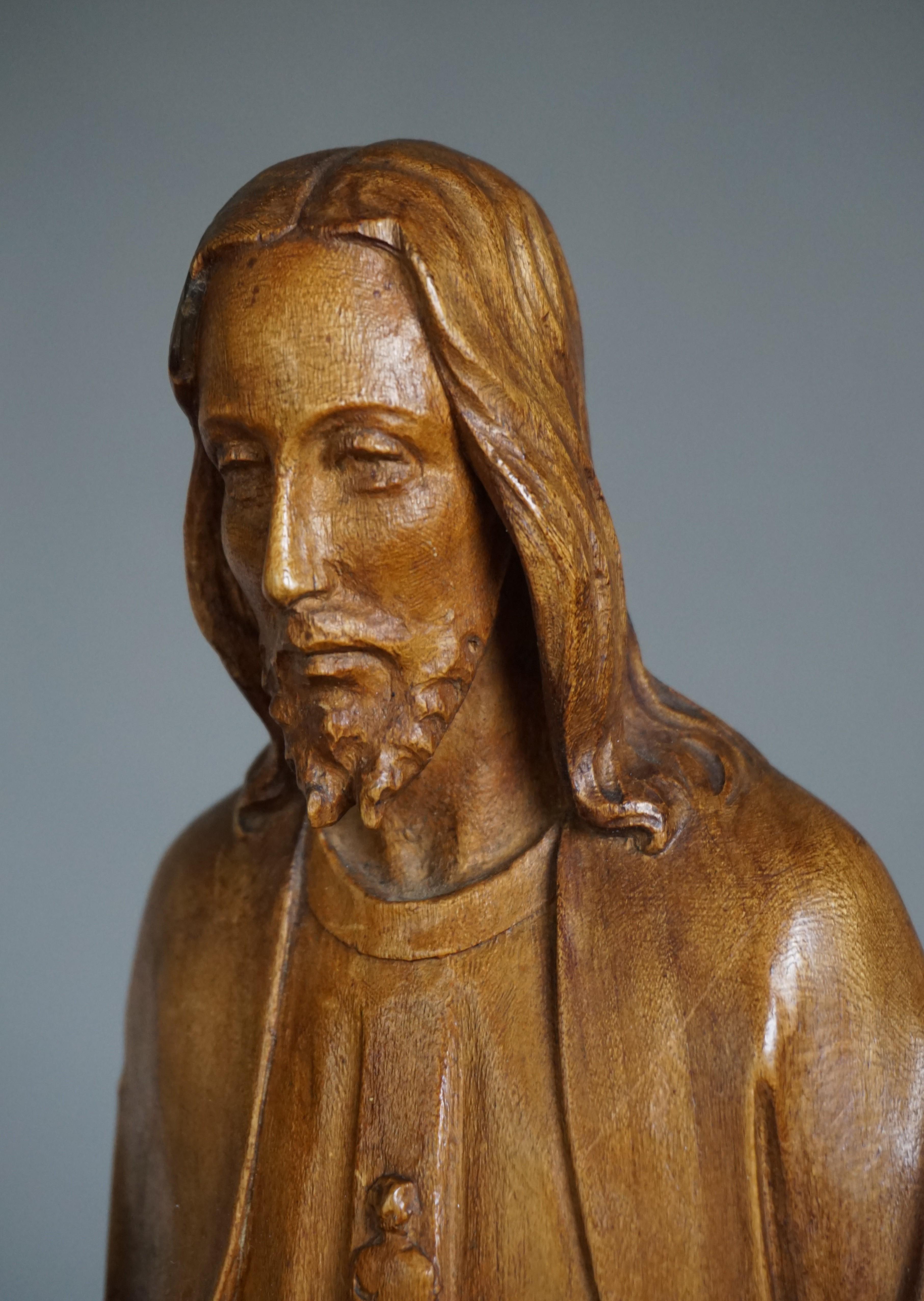 Wood Unique and Beautifully Hand Carved Early 1900s Sacred Heart of Christ Sculpture
