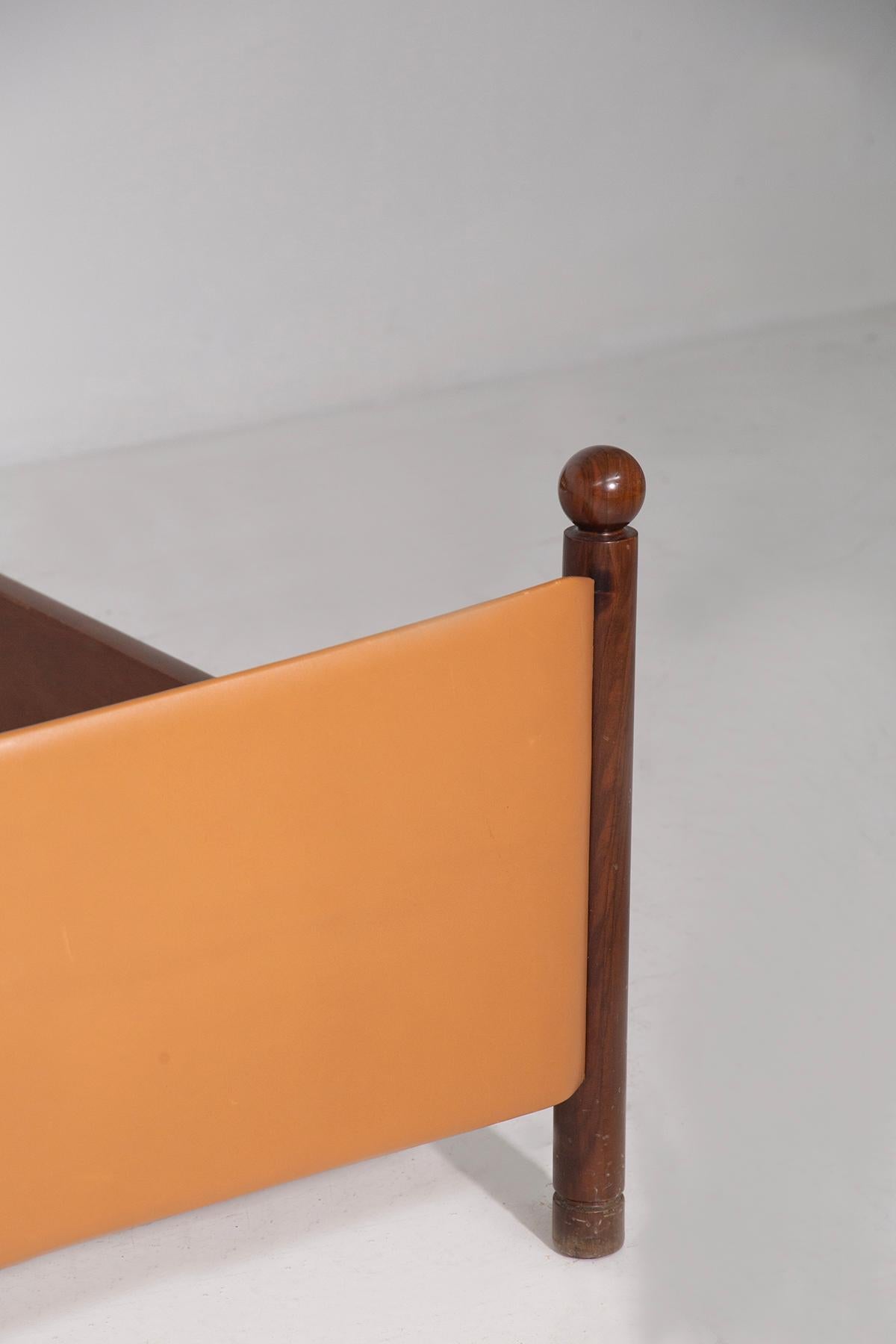 Unique Bed by Osvaldo Borsani and Eugenio Gerli In Good Condition For Sale In Milano, IT