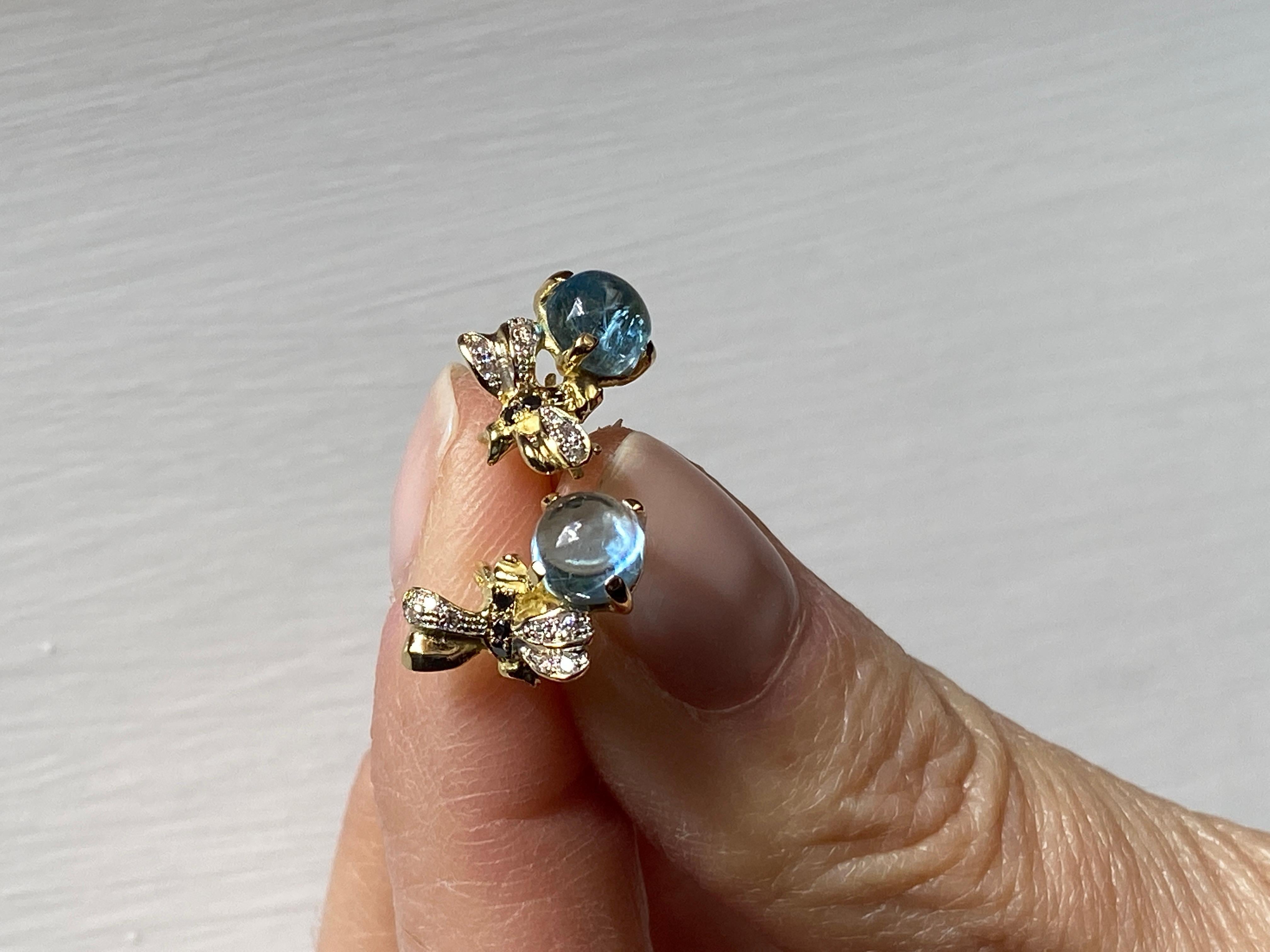 Orecchini unici a forma di ape in oro 18k con diamante acquamarina 2,20c di Rossella Ugolini In condizioni Nuovo in vendita a Rome, IT