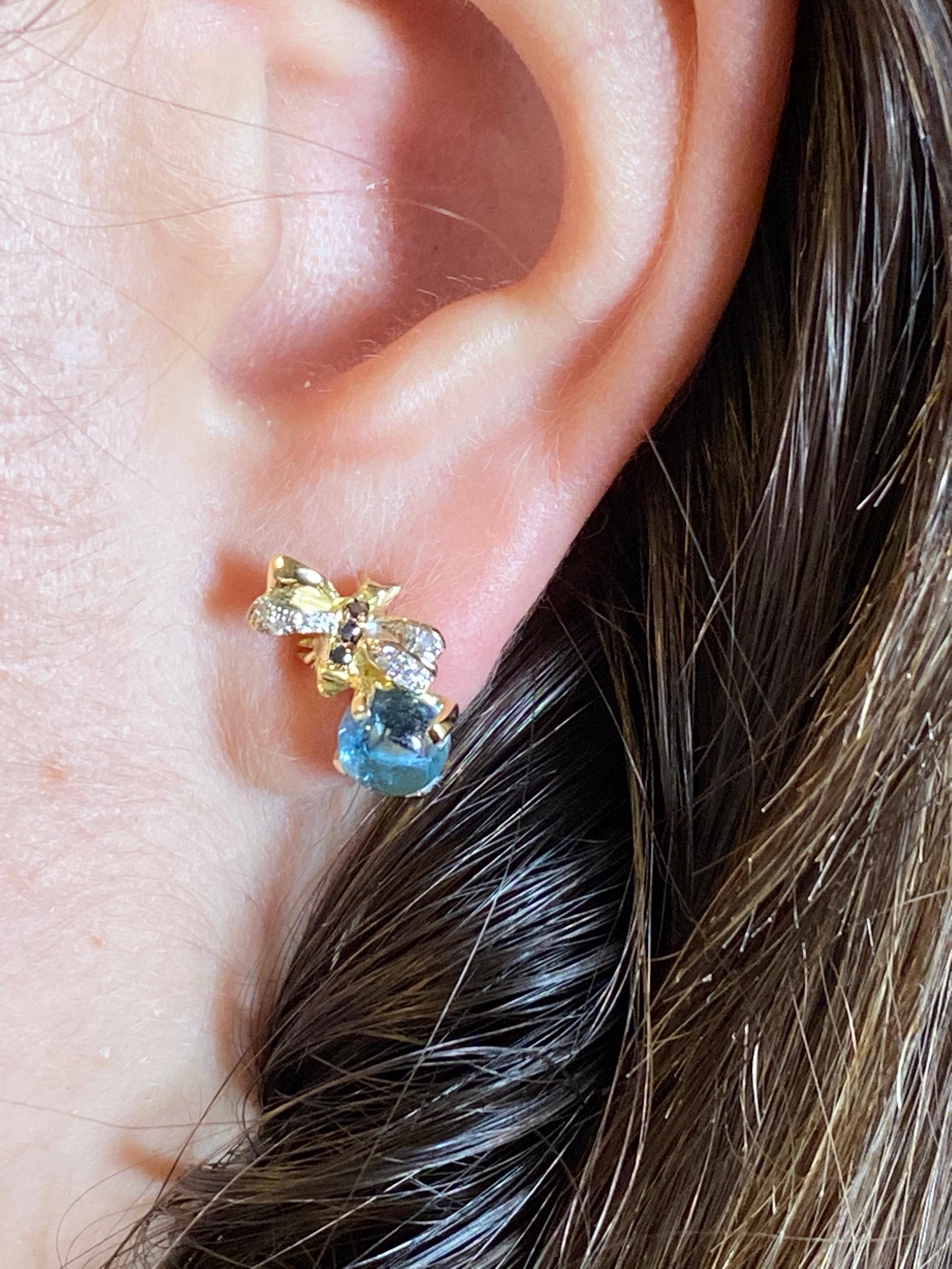 Unique Bee-Shaped Earrings 18k Gold 2.20c Aquamarine Diamond by Rossella Ugolini For Sale 1