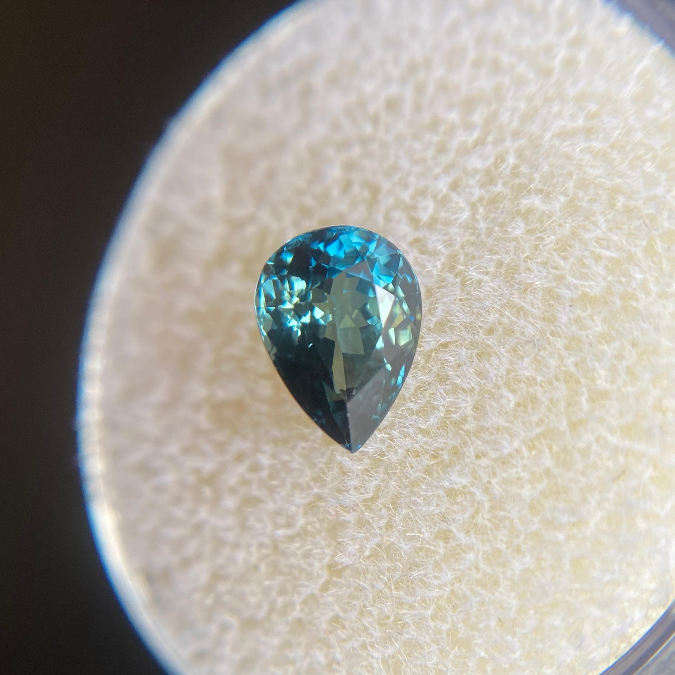 Unique Bi Colour 1.55ct Green Blue Sapphire Pear Cut Loose Rare Gem In New Condition In Birmingham, GB