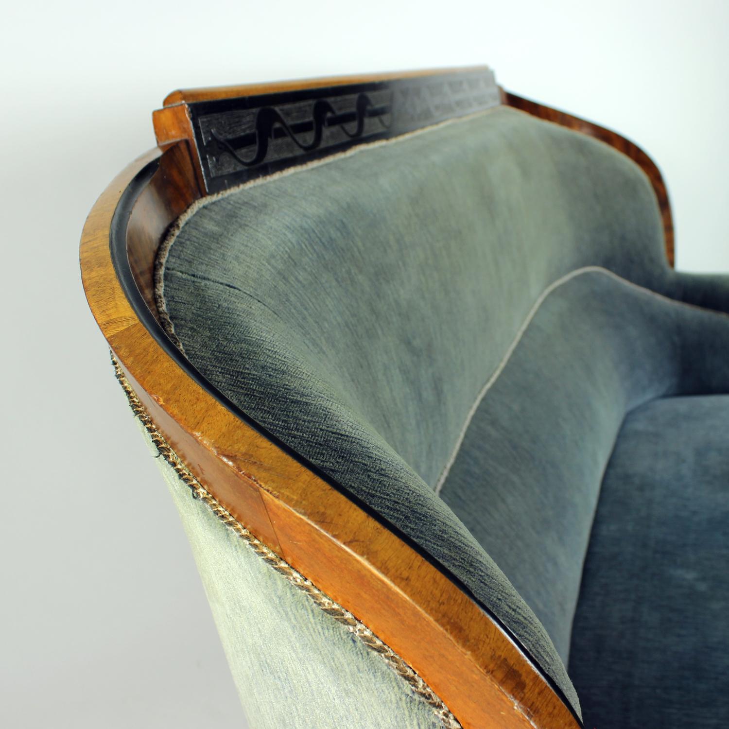 Unique Biedermeier Sofa In Original Fabric And Walnut Veneer, Vienna 1825 For Sale 9