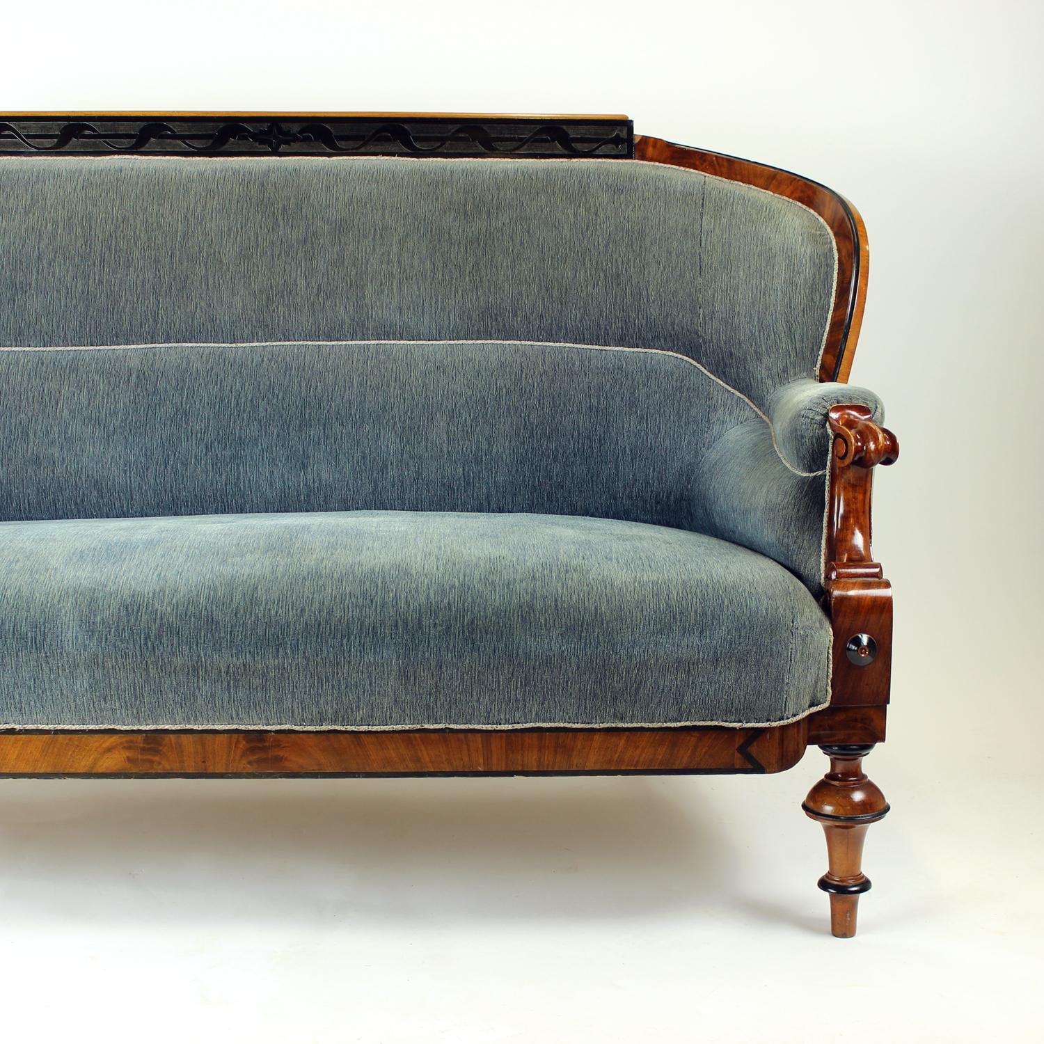 Austrian Unique Biedermeier Sofa In Original Fabric And Walnut Veneer, Vienna 1825 For Sale