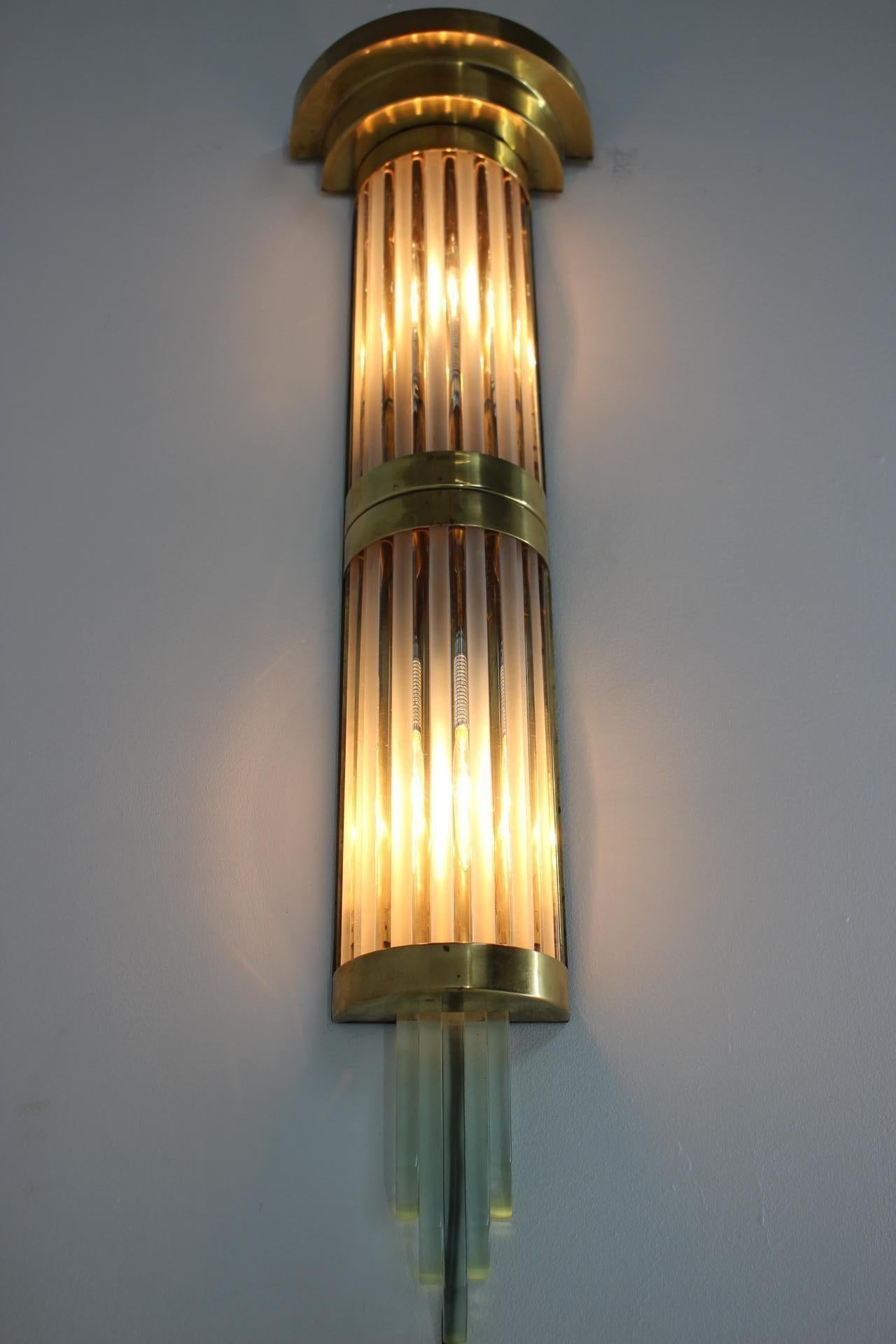 Unique Big Art Deco Brass and Glass Wall Lamp, 1930s In Good Condition For Sale In Praha, CZ