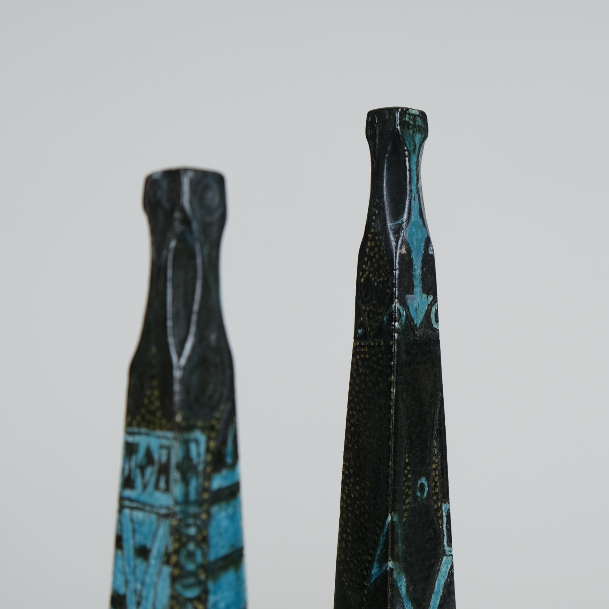 Unica Birger Kaipiainen, Scultura in ceramica blu 