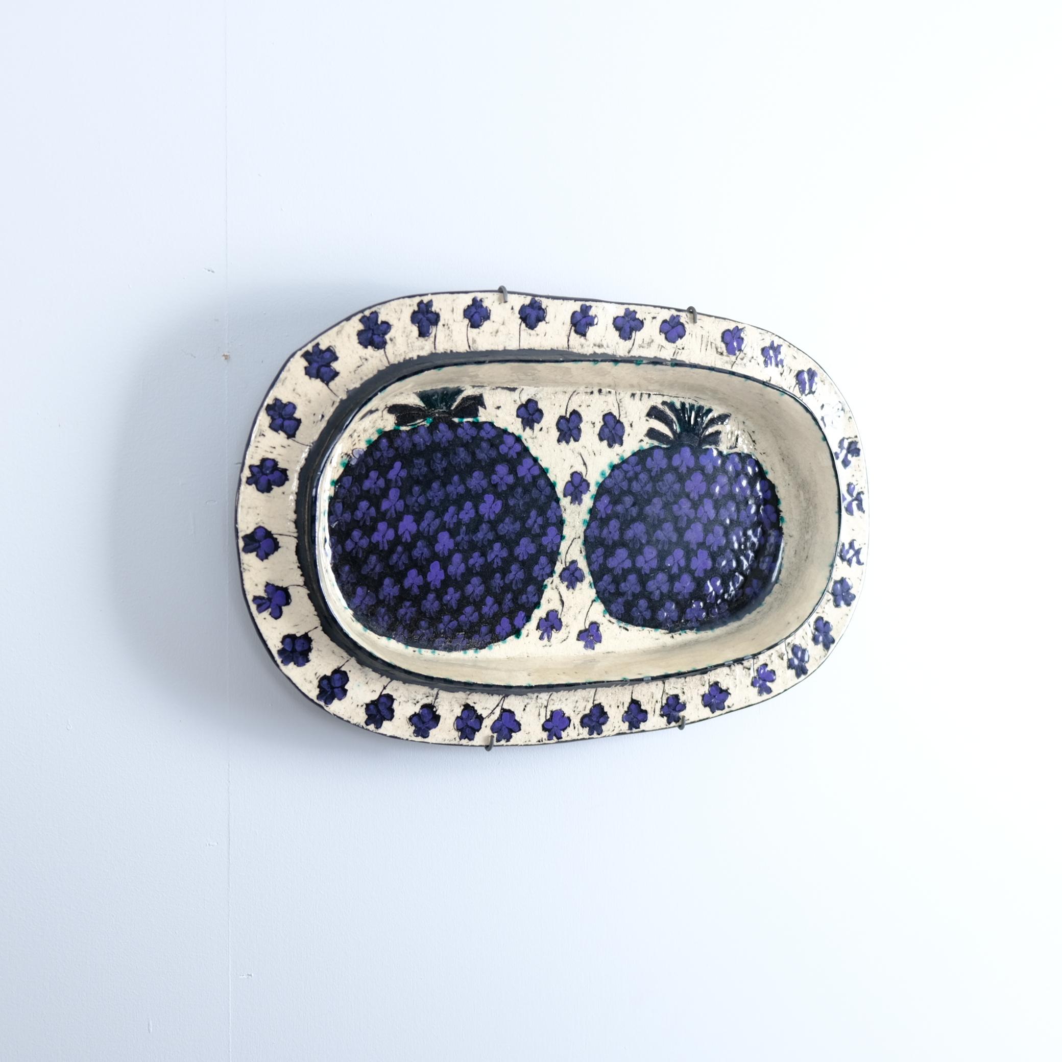 Scandinave moderne Plat décoratif unique en Birger Kaipiainen en forme d'ananas et de trèfle à quatre feuilles, Arabie, années 1960 en vente