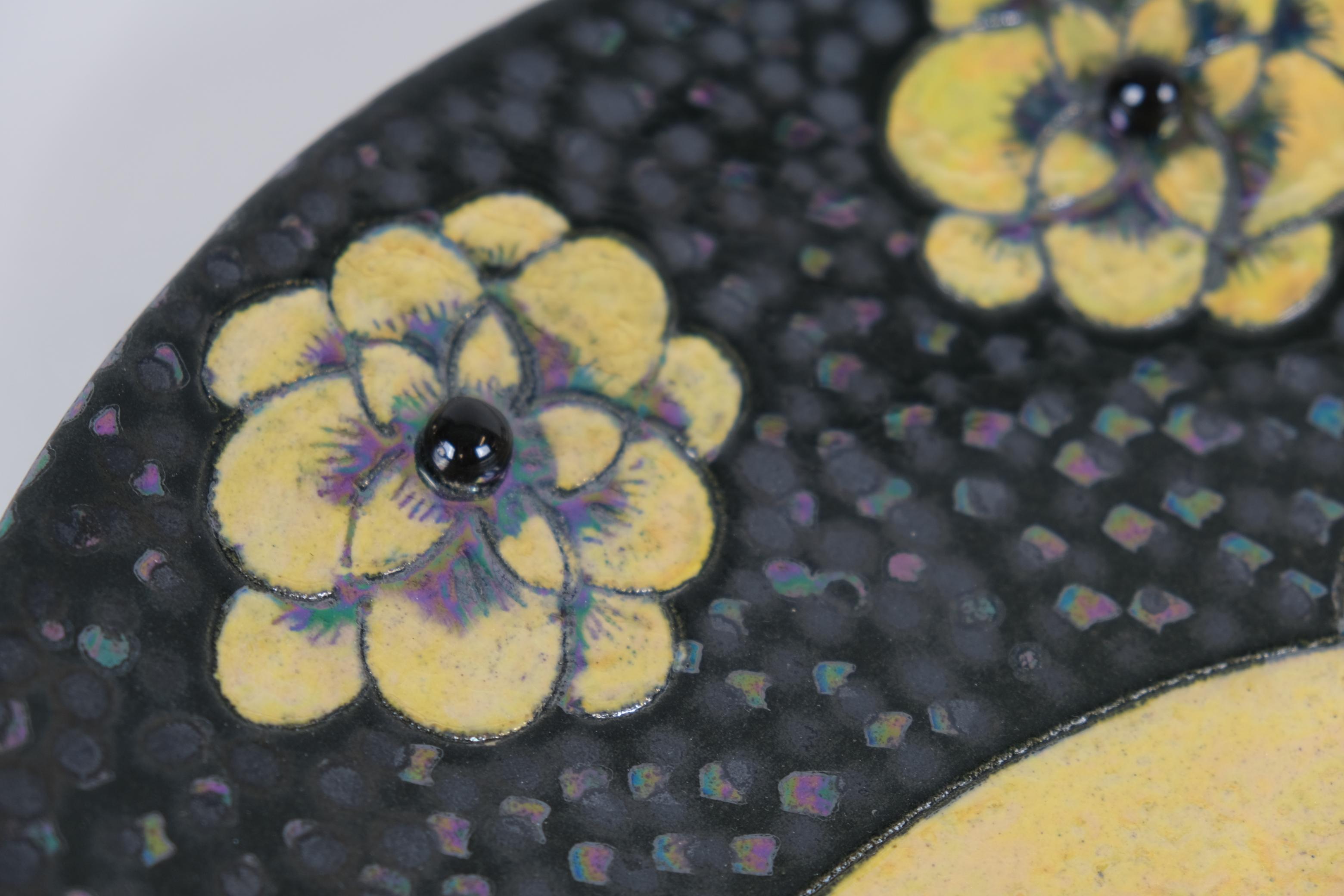 Unique Birger Kaipiainen Decorative Dish, Yellow Butterfly & Blooms, Arabia 1980 finales del siglo XX en venta