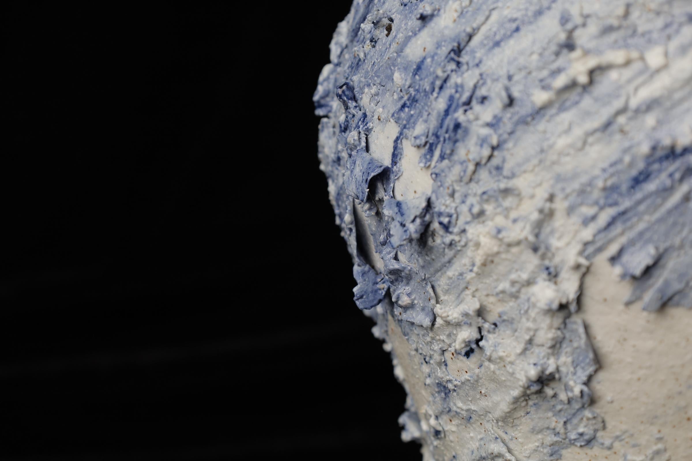Unique Bizen vase made from wild, unrefined clay by Kazuya Ishida 3