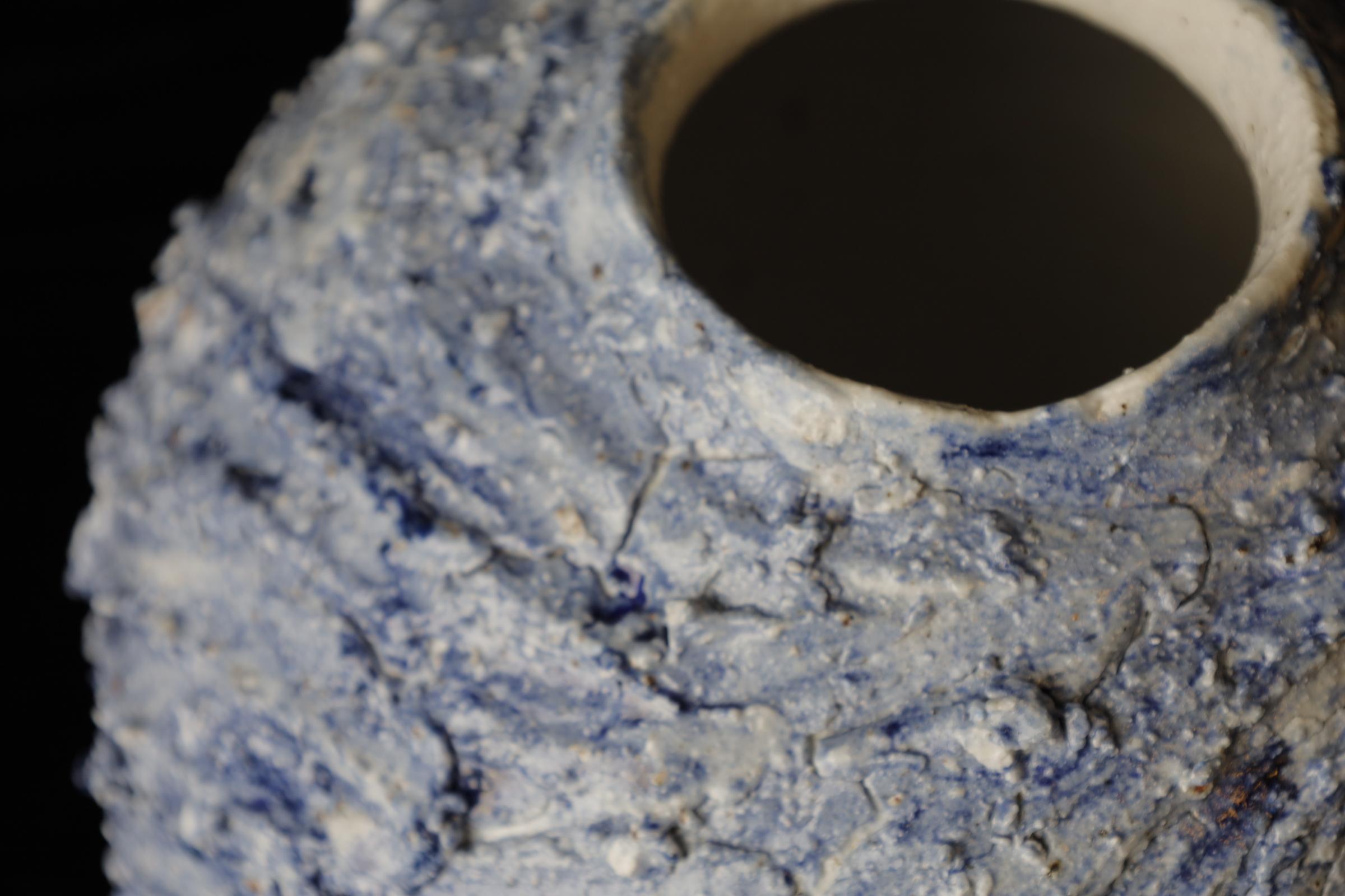 Unique Bizen vase made from wild, unrefined clay by Kazuya Ishida 6