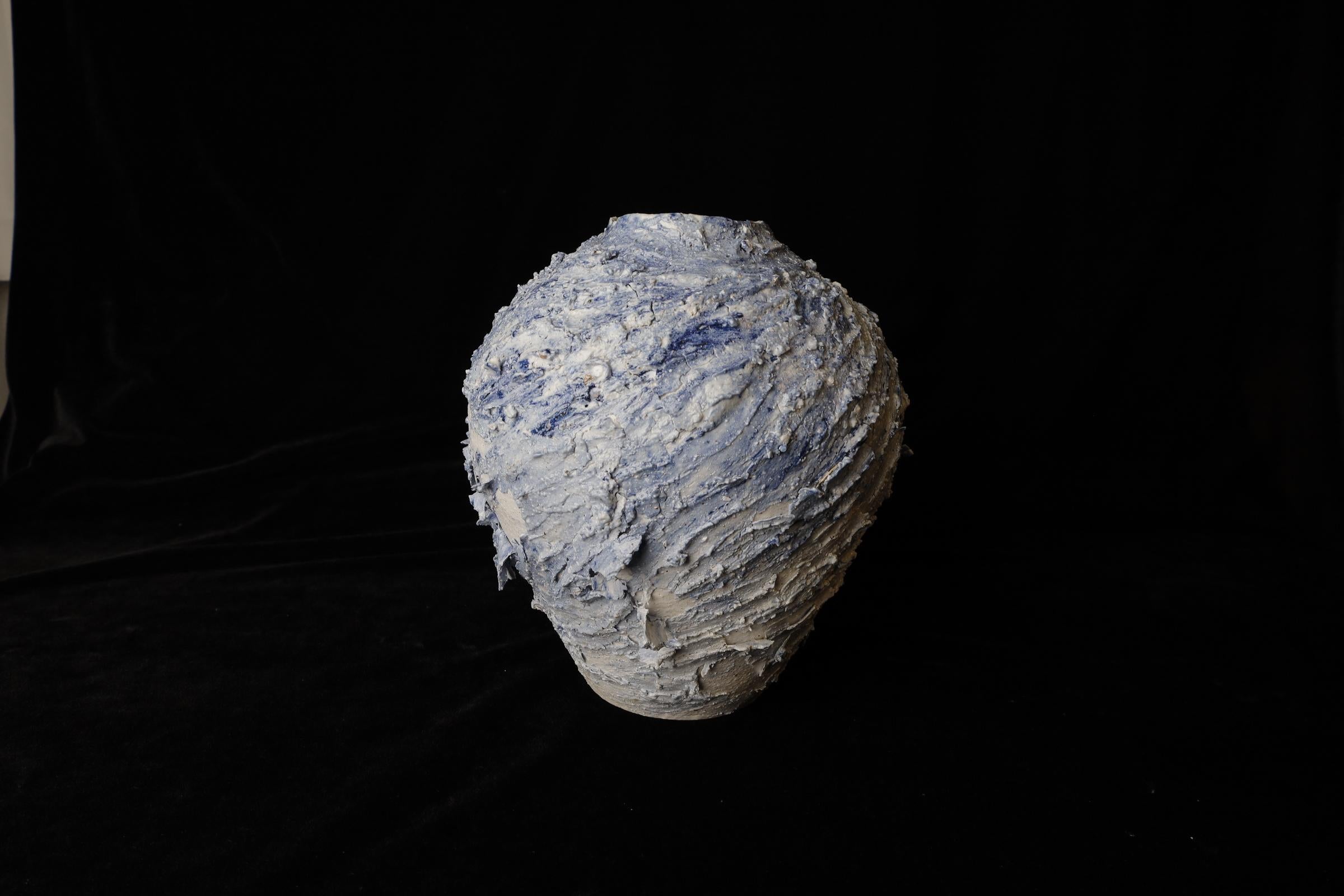 Unique Bizen vase made from wild, unrefined clay by Kazuya Ishida 8
