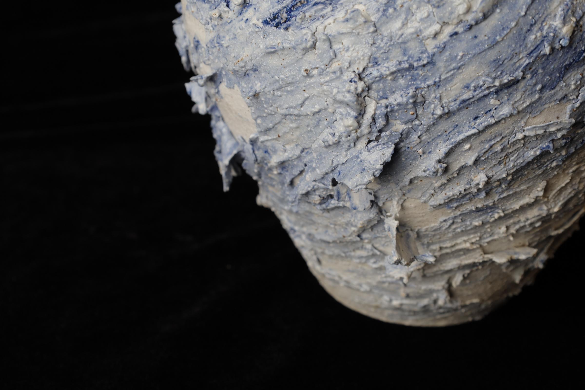Unique Bizen vase made from wild, unrefined clay by Kazuya Ishida 10