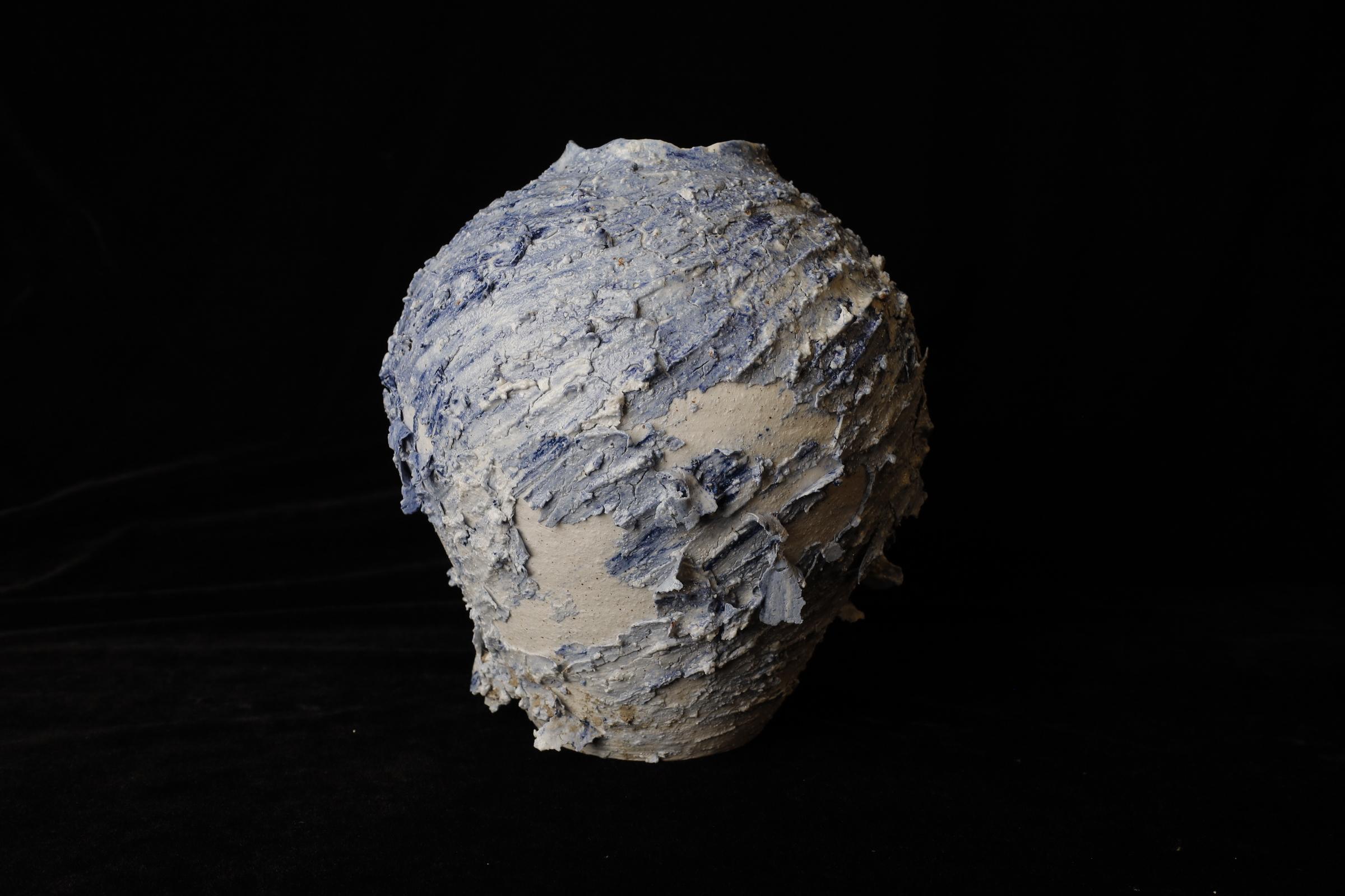 Clay Unique Bizen vase made from wild, unrefined clay by Kazuya Ishida