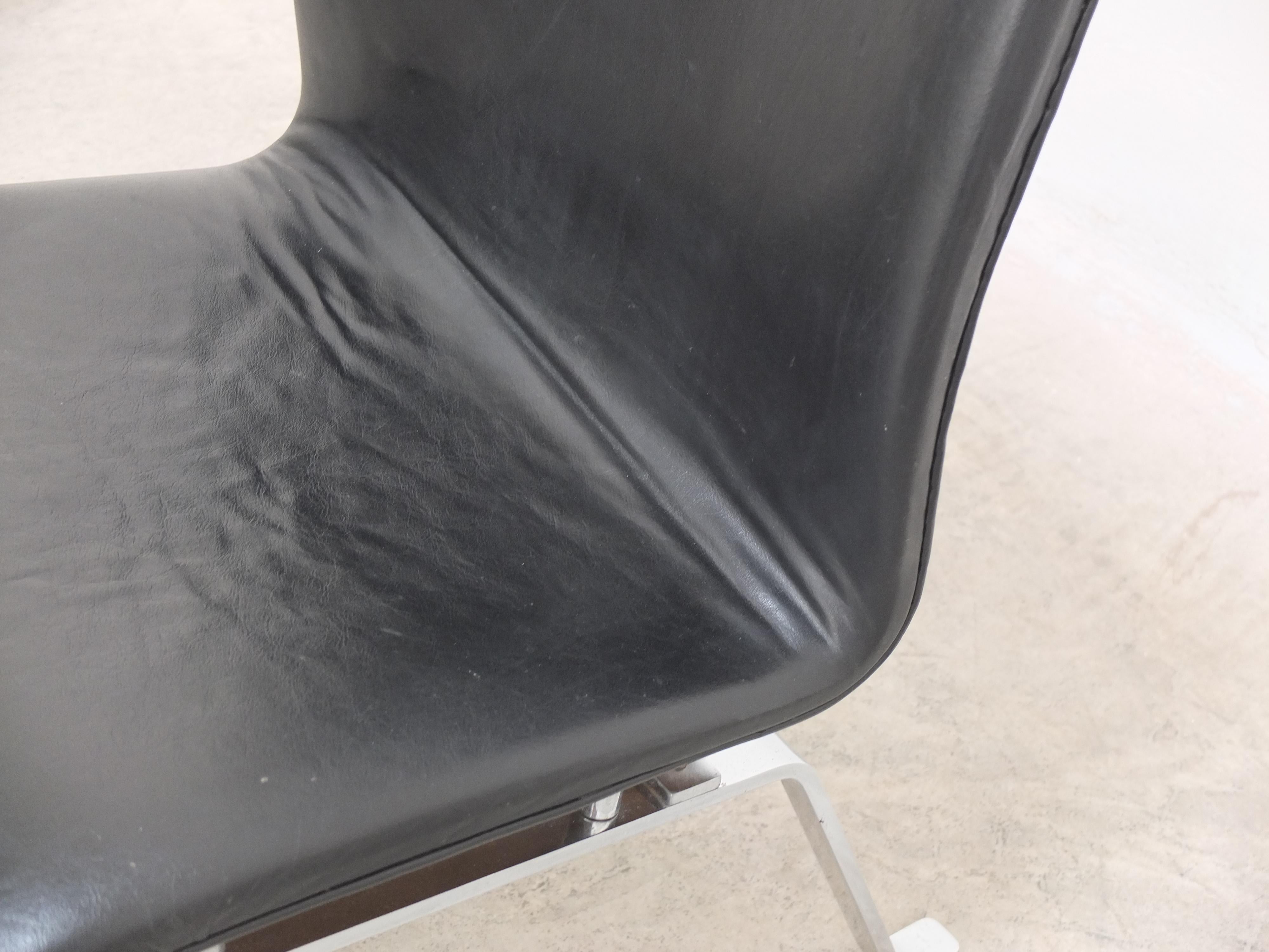 Unique Black Leather & Steel Modernist Lounge Chair, 1960s For Sale 8