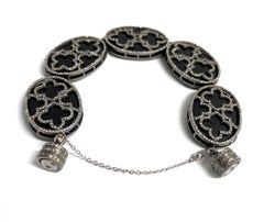 Einzigartiges Paradizia-Armband aus schwarzem Onyx mit ovalen Diamanten und Pavé-Diamanten