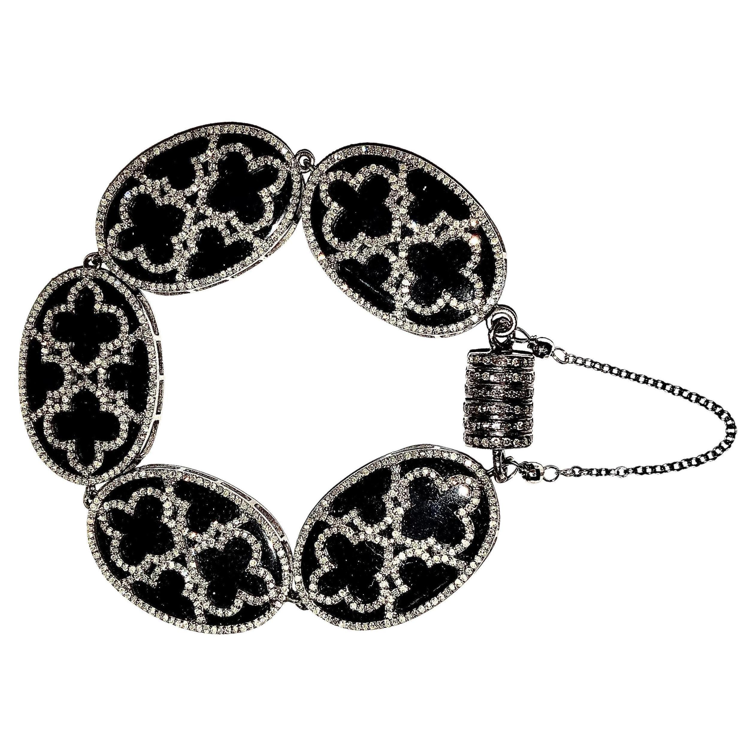 Women's Unique Black Onyx Ovals with Pave Diamonds Paradizia Bracelet For Sale