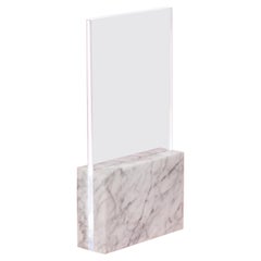 Lampe de table unique en verre noir ou blanc et marbre naturel Horizon par Carlos Aucejo
