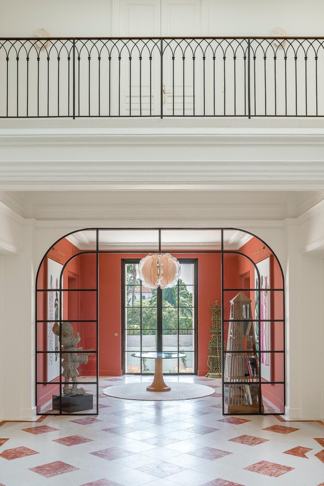 Lampadario unico Bloom con petali di vetro bianco chiaro di Marie Jeunet in vendita 3