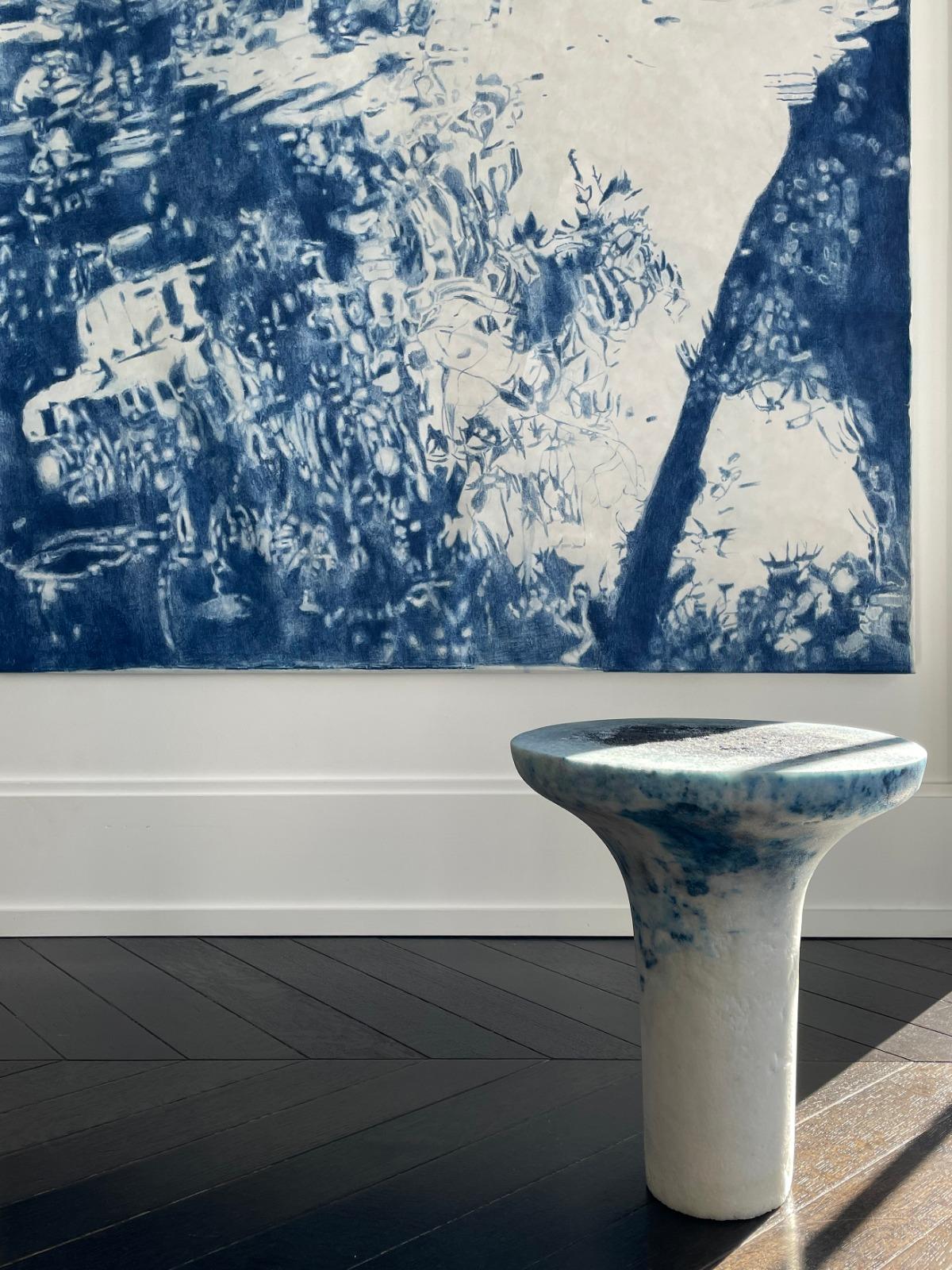 Einzigartige blau marmorierte Salzstreuer Gueridon, Roxane Lahidji im Angebot 1