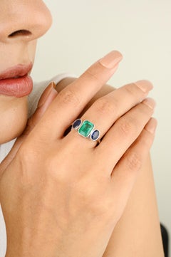 Alianza única de zafiro azul y esmeralda para ella en oro blanco macizo de 14k