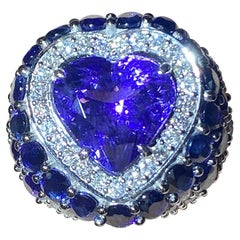 Unique Blue Sapphire Diamond Heart White 18K Gold Ring