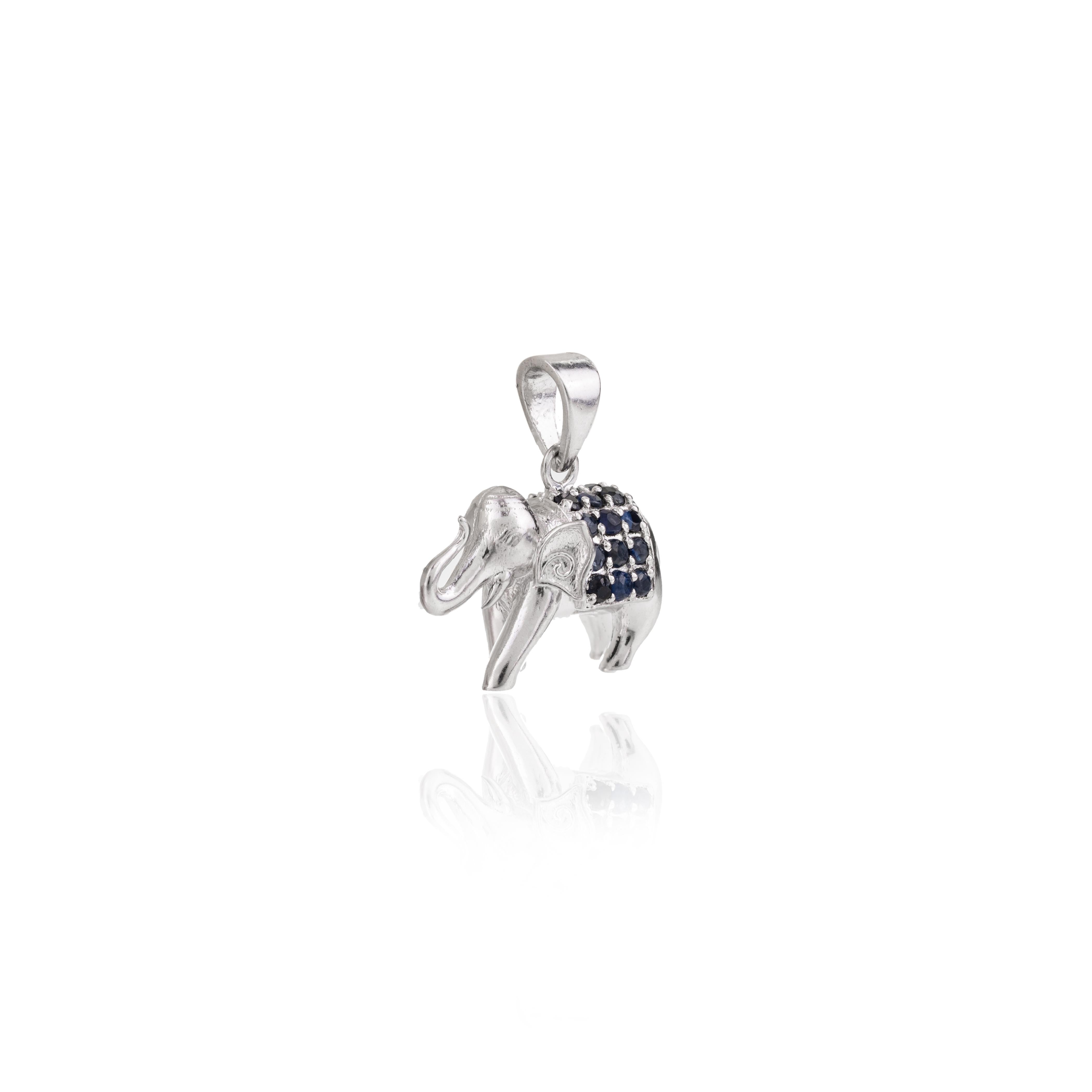 Colgante único de zafiro azul y elefante en plata de ley Regalos unisex Corte redondo en venta