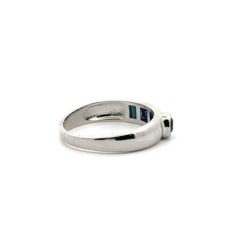 For Sale:  Unique Blue Sapphire Gemstone Band Ring in 925 Sterling Silver Unisex Ring 9