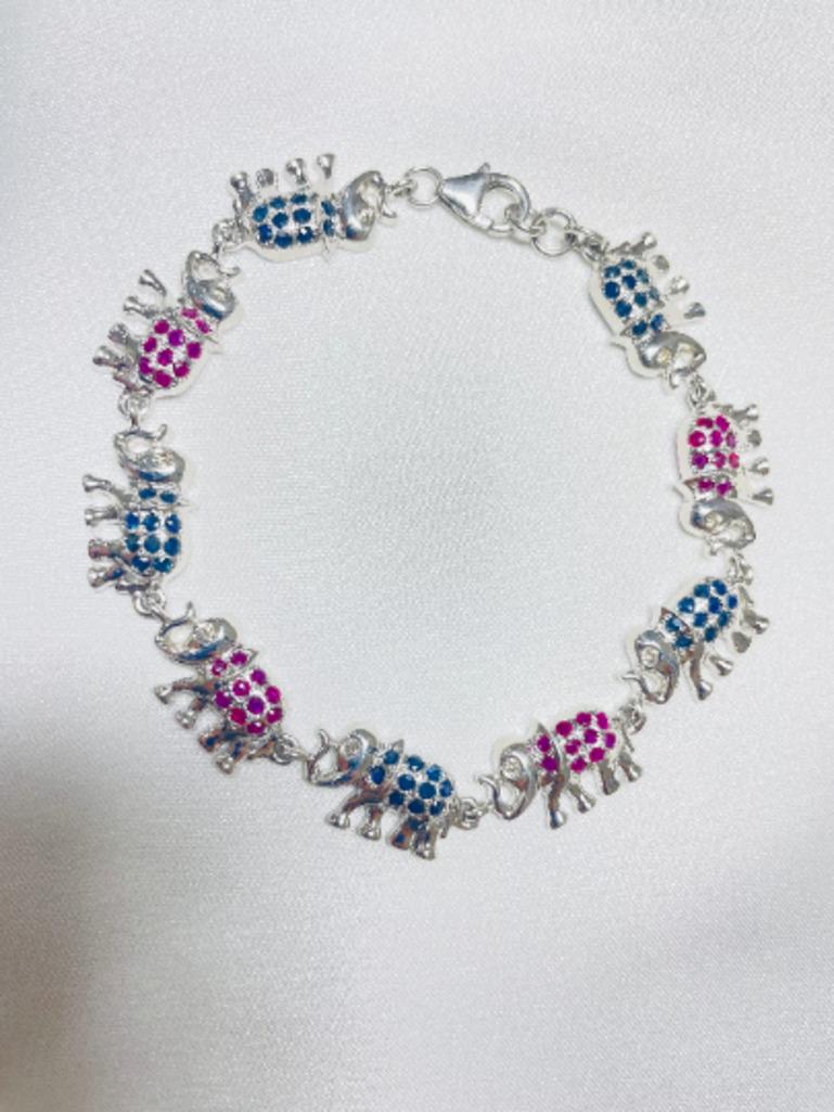 Pulsera única de zafiro azul y rubí con tachuelas de elefante en plata de ley 925 en venta 2
