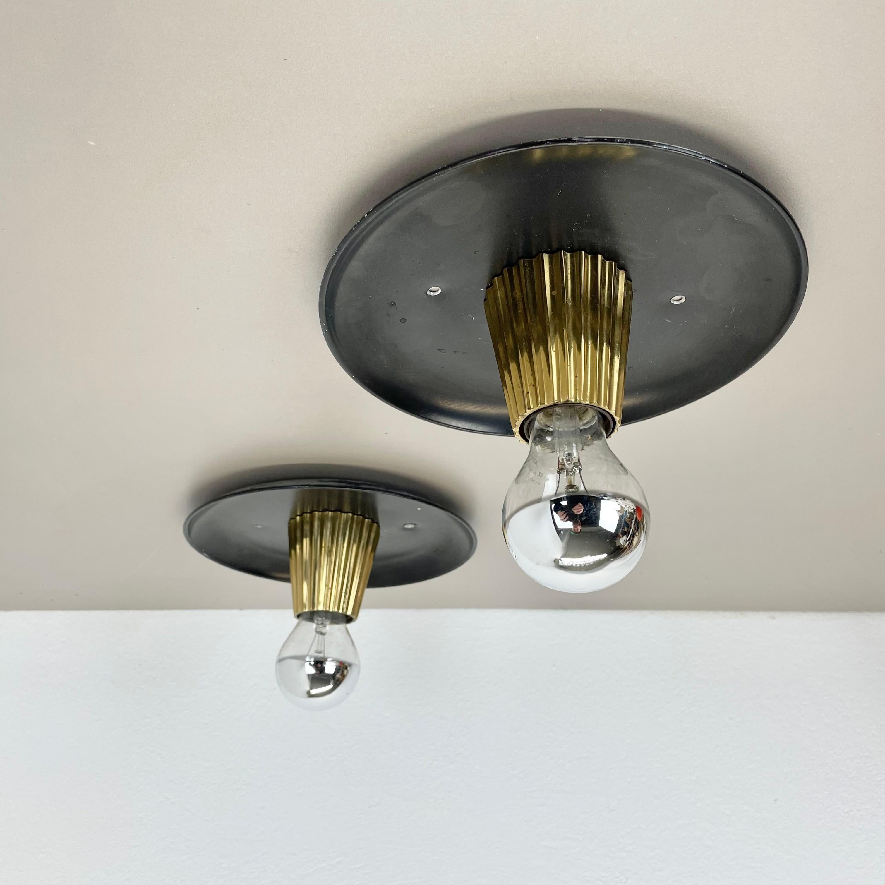 Mid-Century Modern unique spot en laiton Gino Ponti Style plafonnier mural Flushmount Italie 1950s en vente