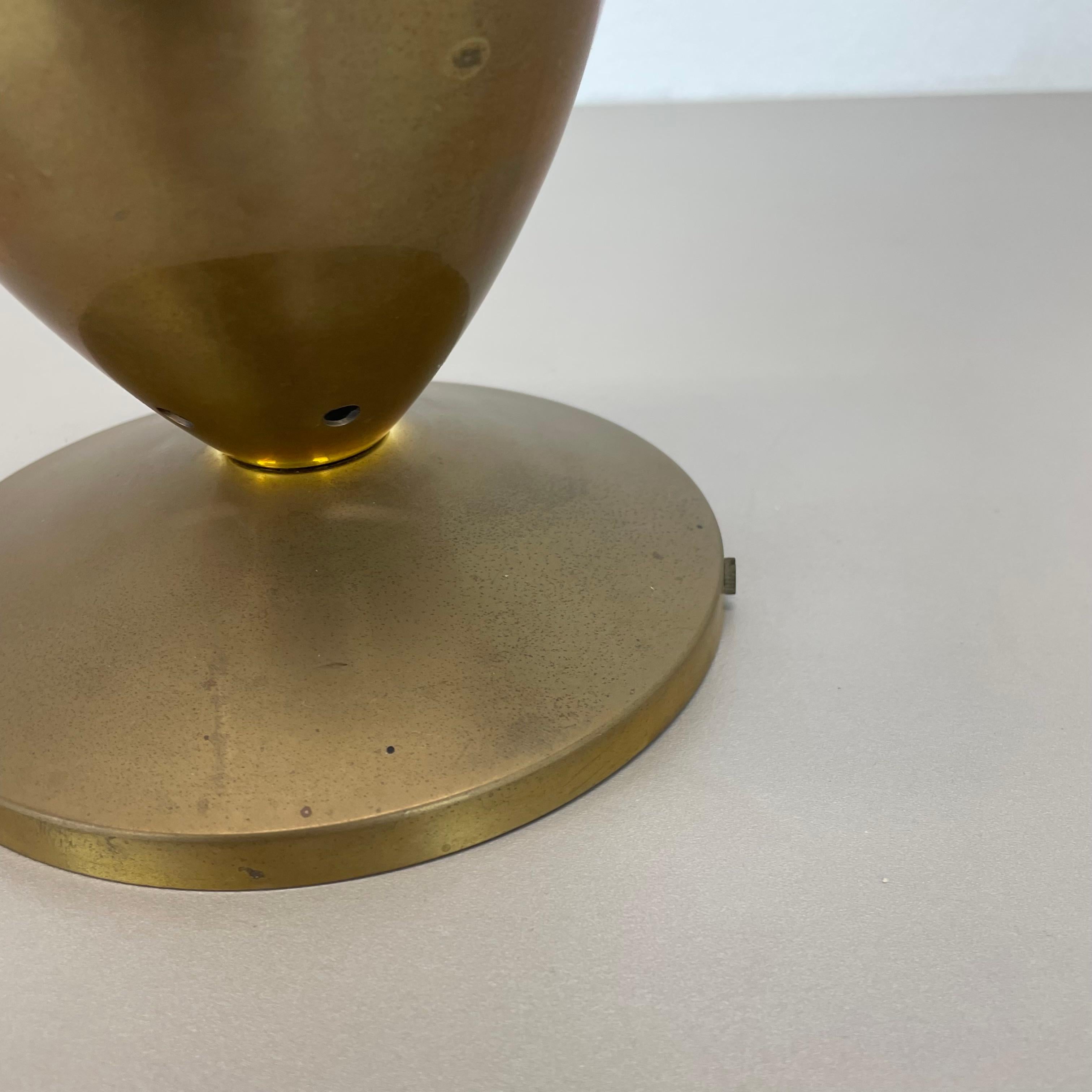 20ième siècle spot unique en laiton Gino Sarfatti Style Ceiling Light Flushmount Italy 1950s en vente