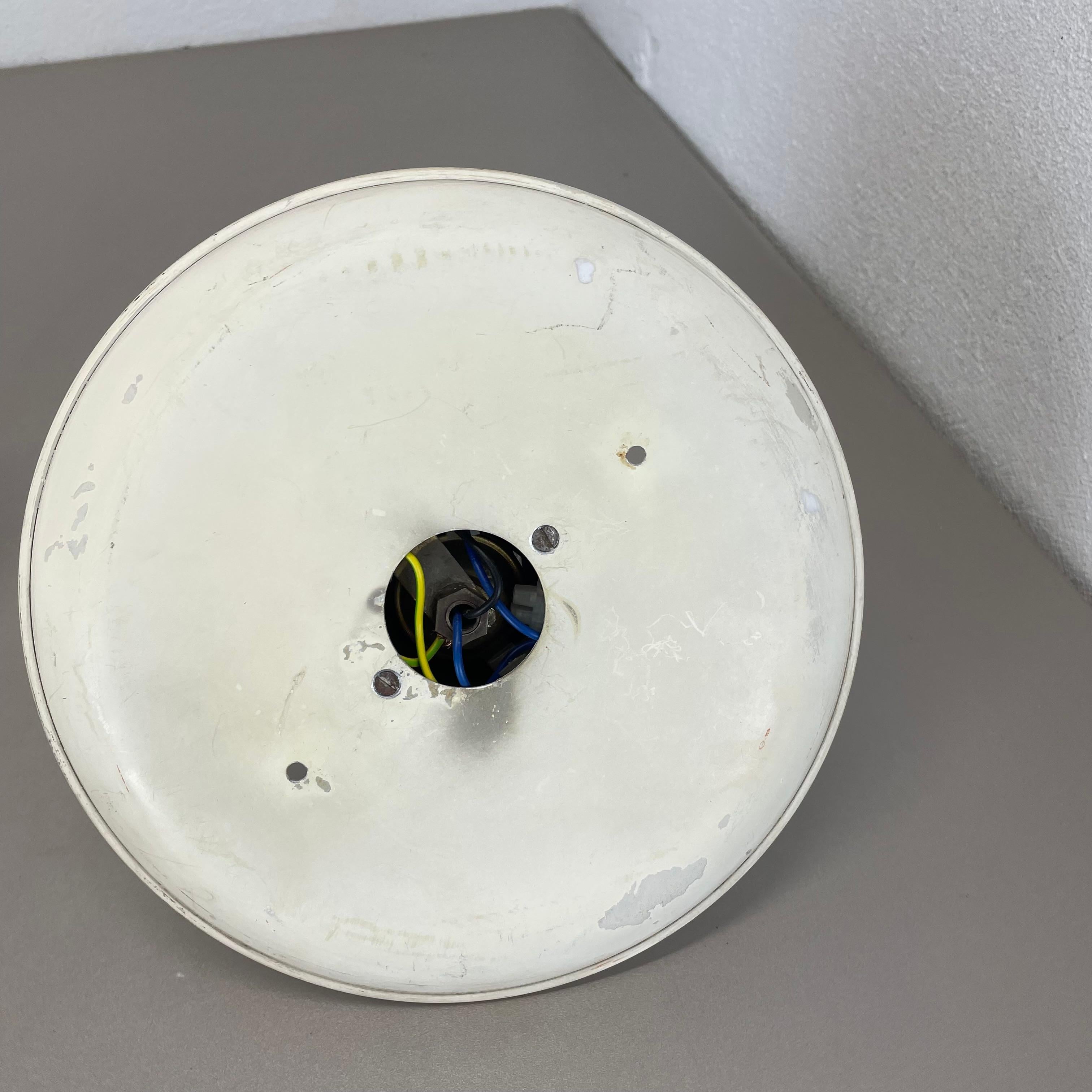 unique spot en laiton Gino Sarfatti Style plafonnier mural Flushmount Italie 1950s en vente 12