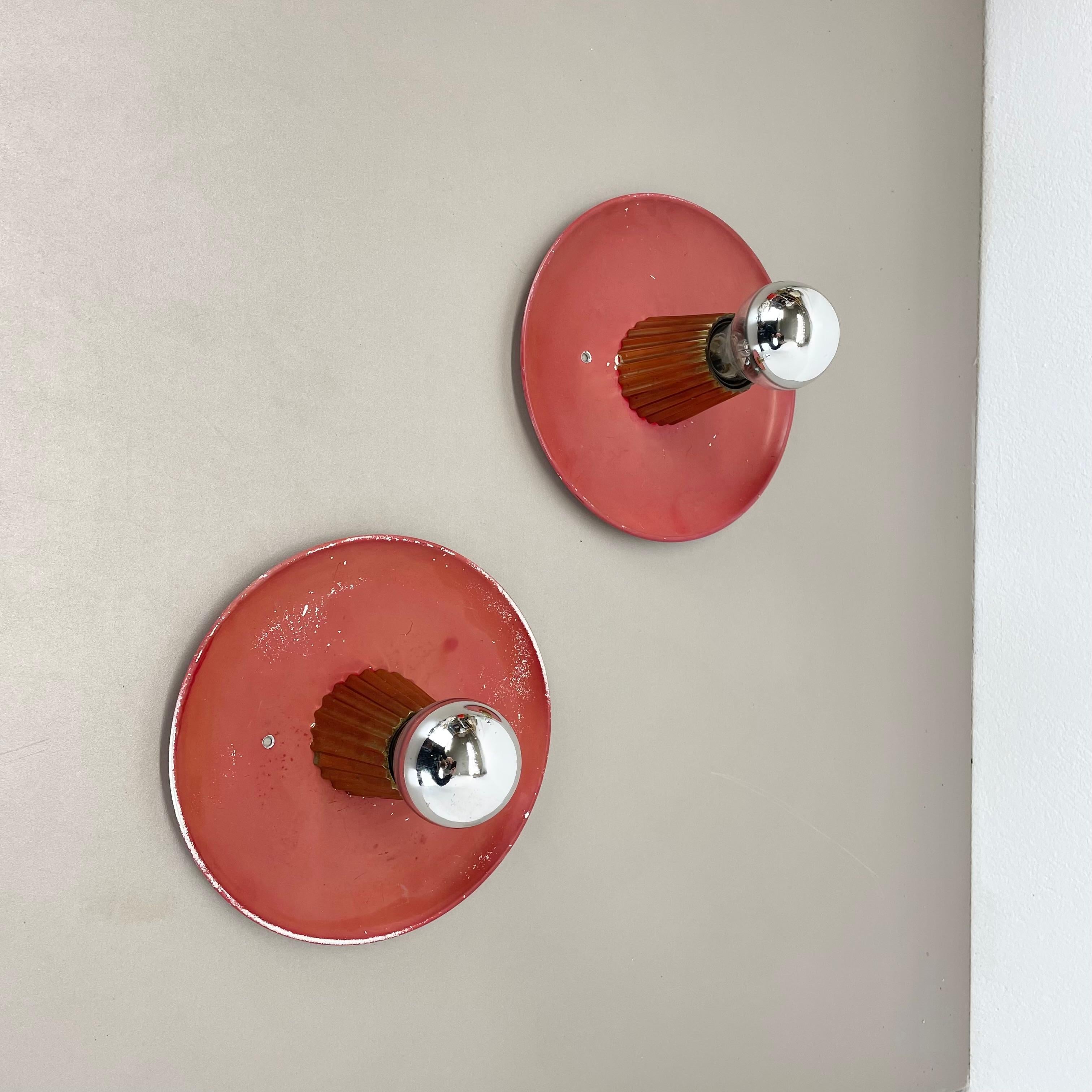 Mid-Century moderno unico spot in ottone stile Gino Sarfatti Plafoniera a parete Italia 1950s in vendita