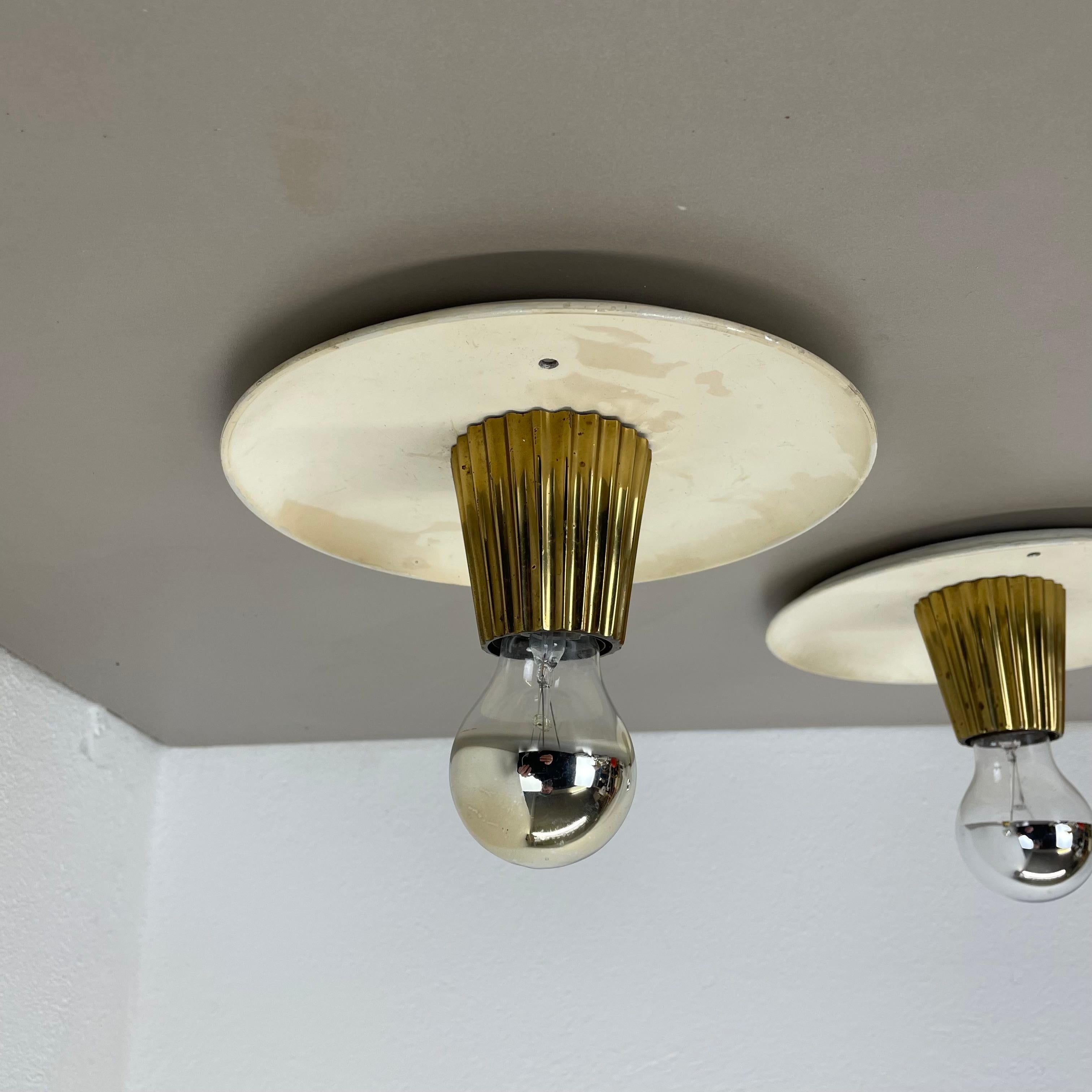 20ième siècle unique spot en laiton Gino Sarfatti Style plafonnier mural Flushmount Italie 1950s en vente