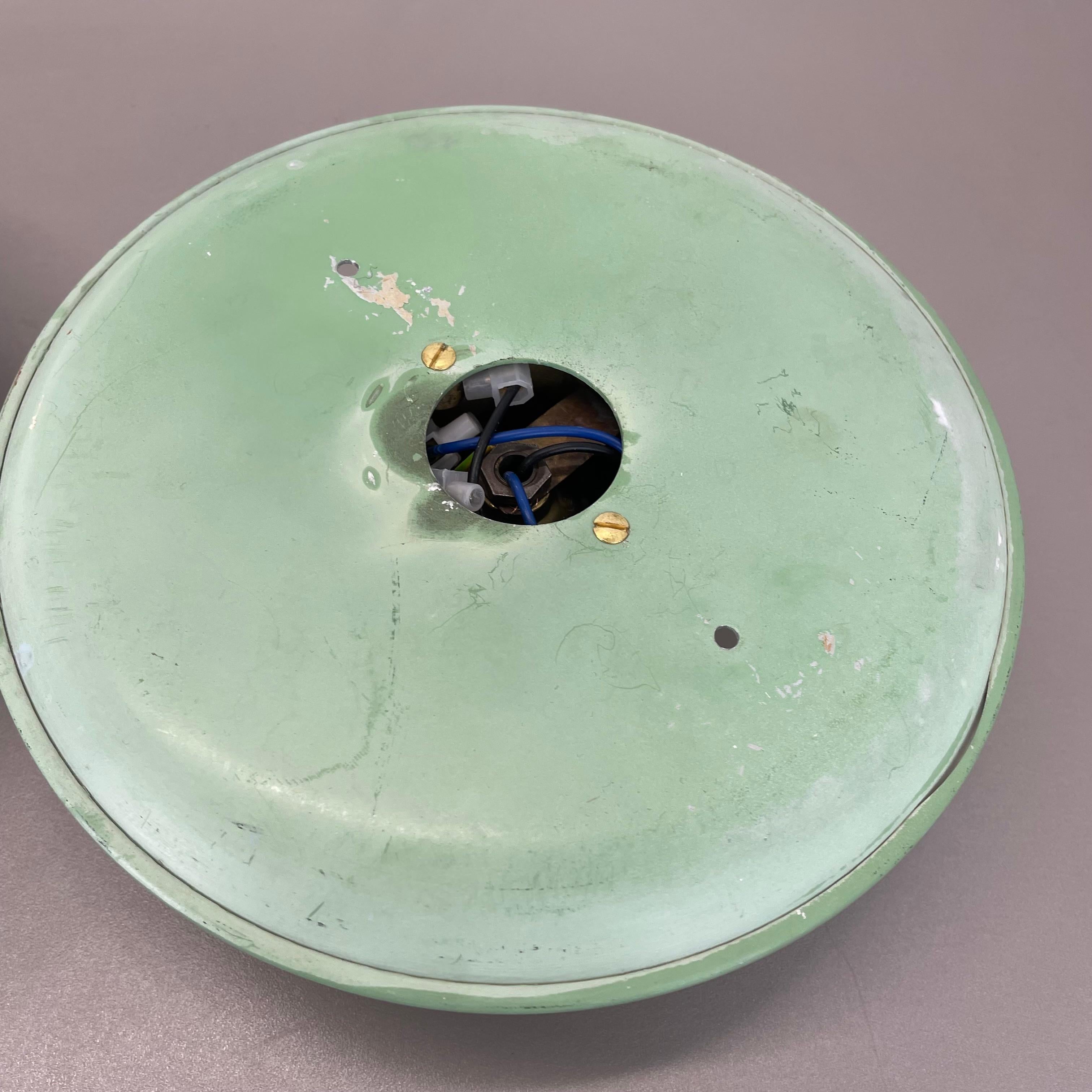 unico spot in ottone STILNOVO Style parete Plafoniera Flushmount Italia 1950s in vendita 10