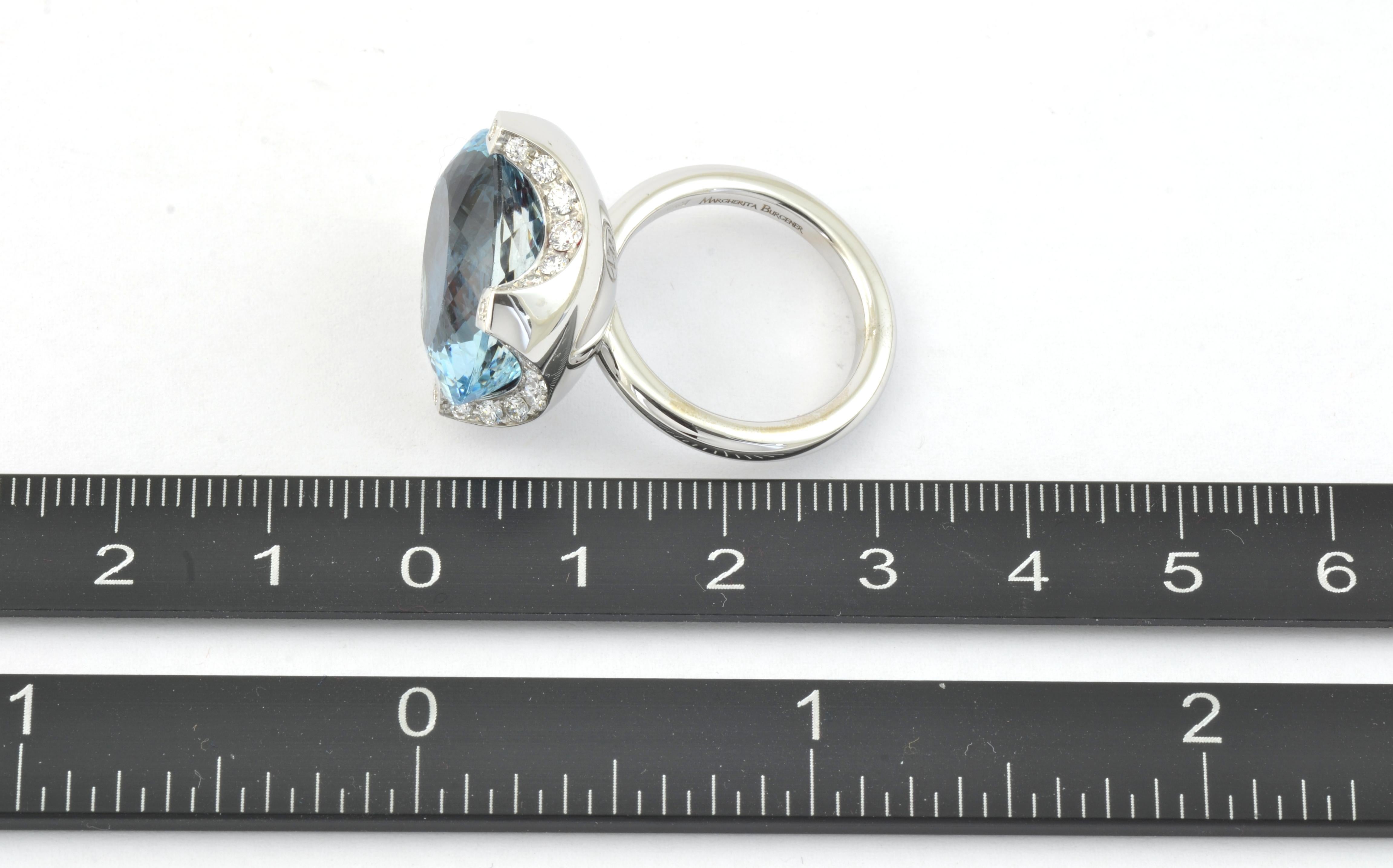 Oval Cut Unique Brazilian Aquamarine Diamond 18 Karat White Gold Made in Italy Ring