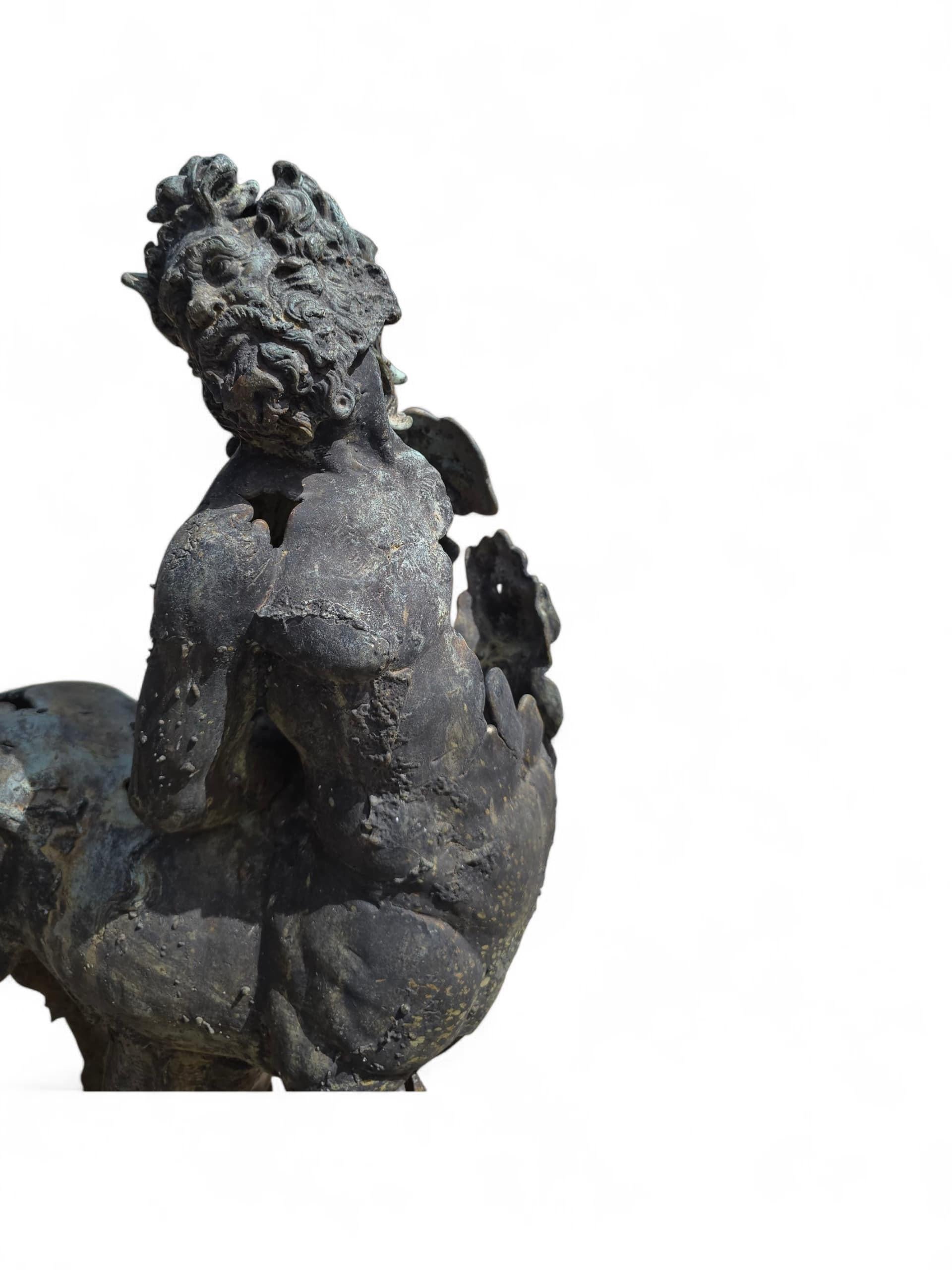 Metà XX secolo Scultura unica in bronzo di un centauro, Italia, XX secolo in vendita