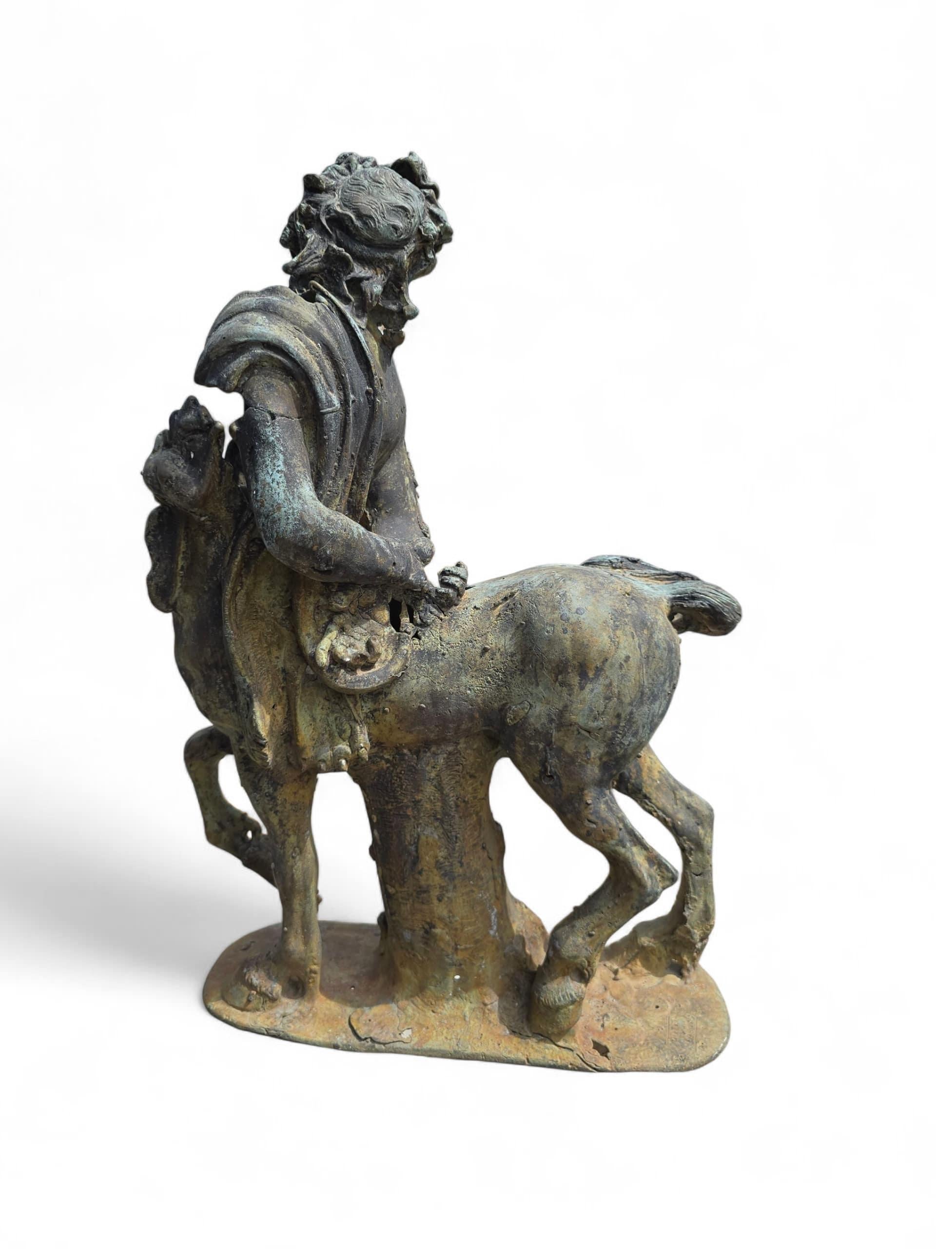 Scultura unica in bronzo di un centauro, Italia, XX secolo in vendita 2