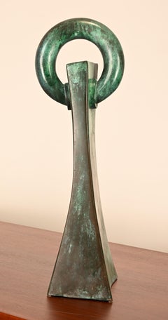 Scultura unica in bronzo con patina di Verdigris