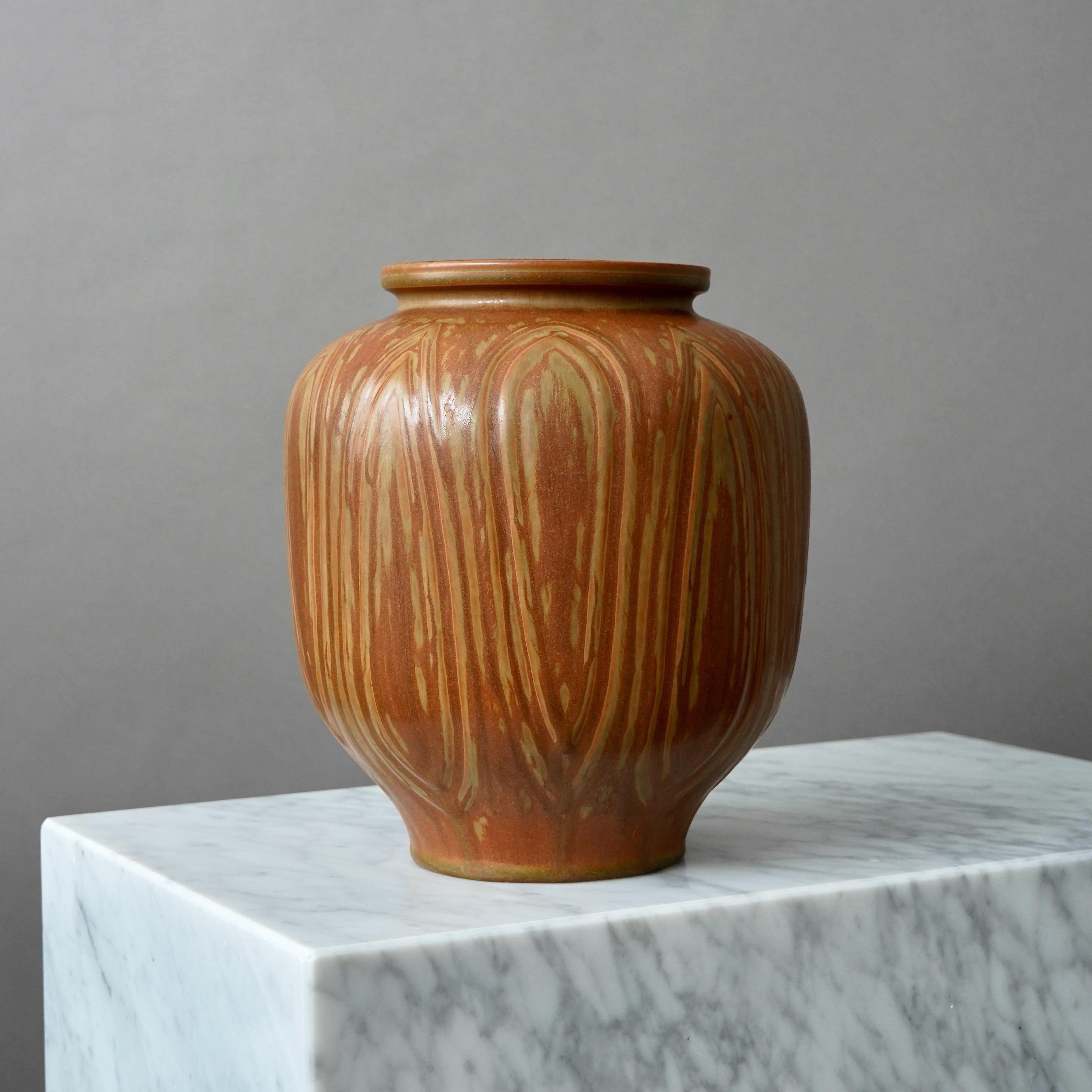 Unico vaso in gres marrone di Gunnar Nylund per Rorstrand, Svezia, anni '40 in vendita 2