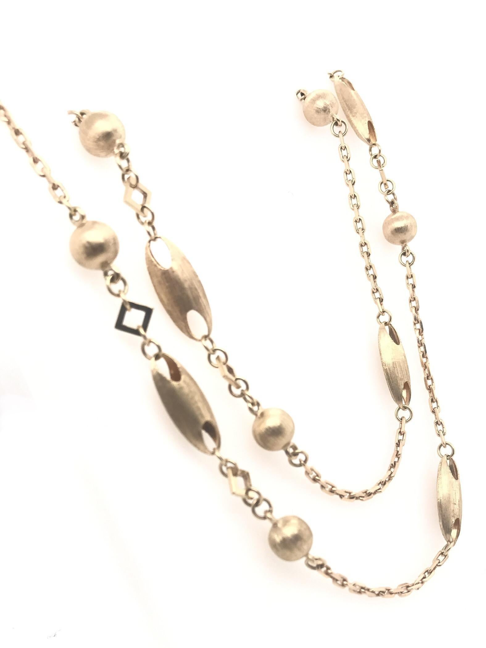 Collier en or unique de 26,5 pouces avec finition brossée en vente 1