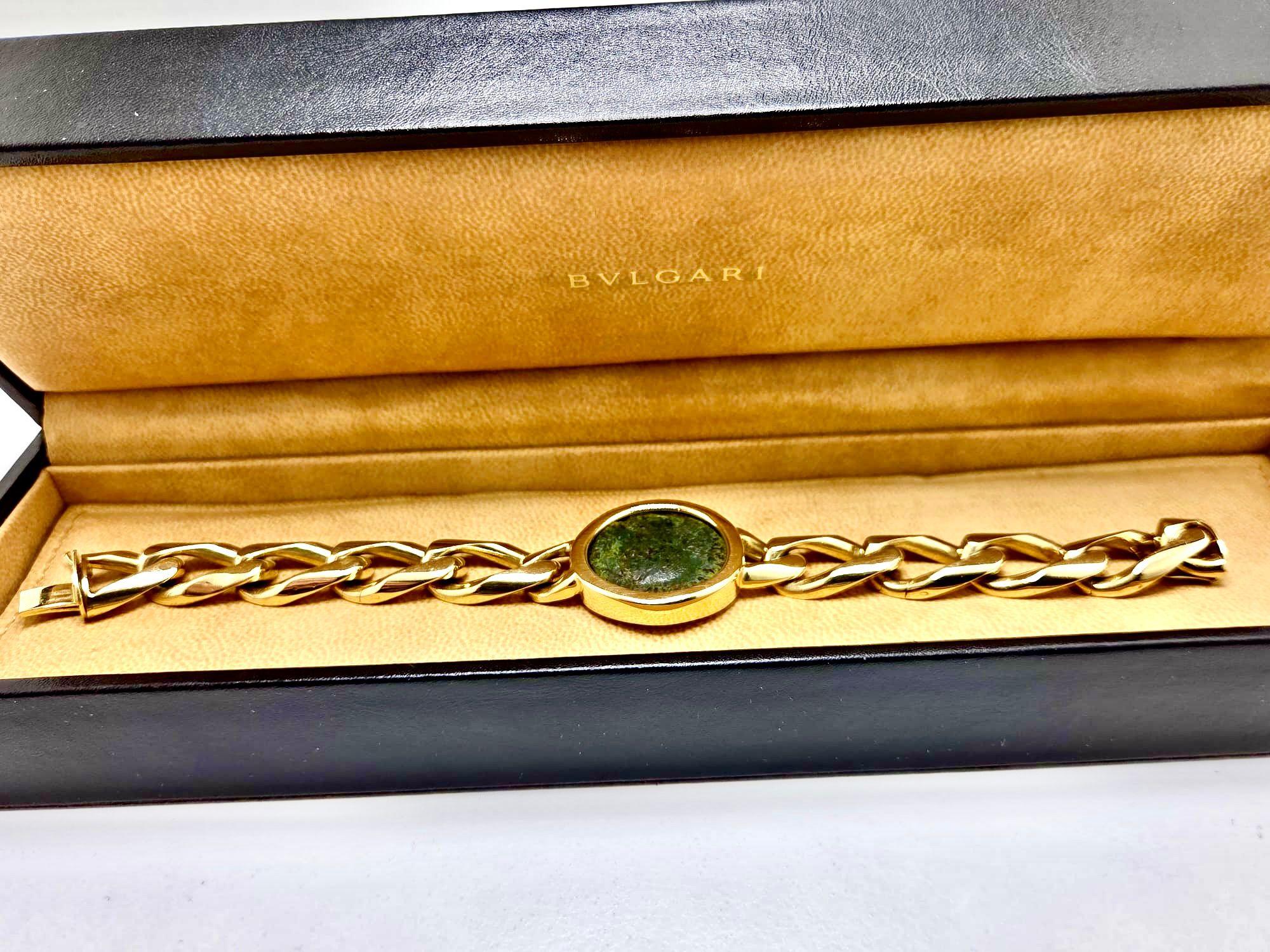 Unique Bulgari 1970s Monete Yellow Gold Coin Bracelet with Roman Emperor Domitia in vendita 7