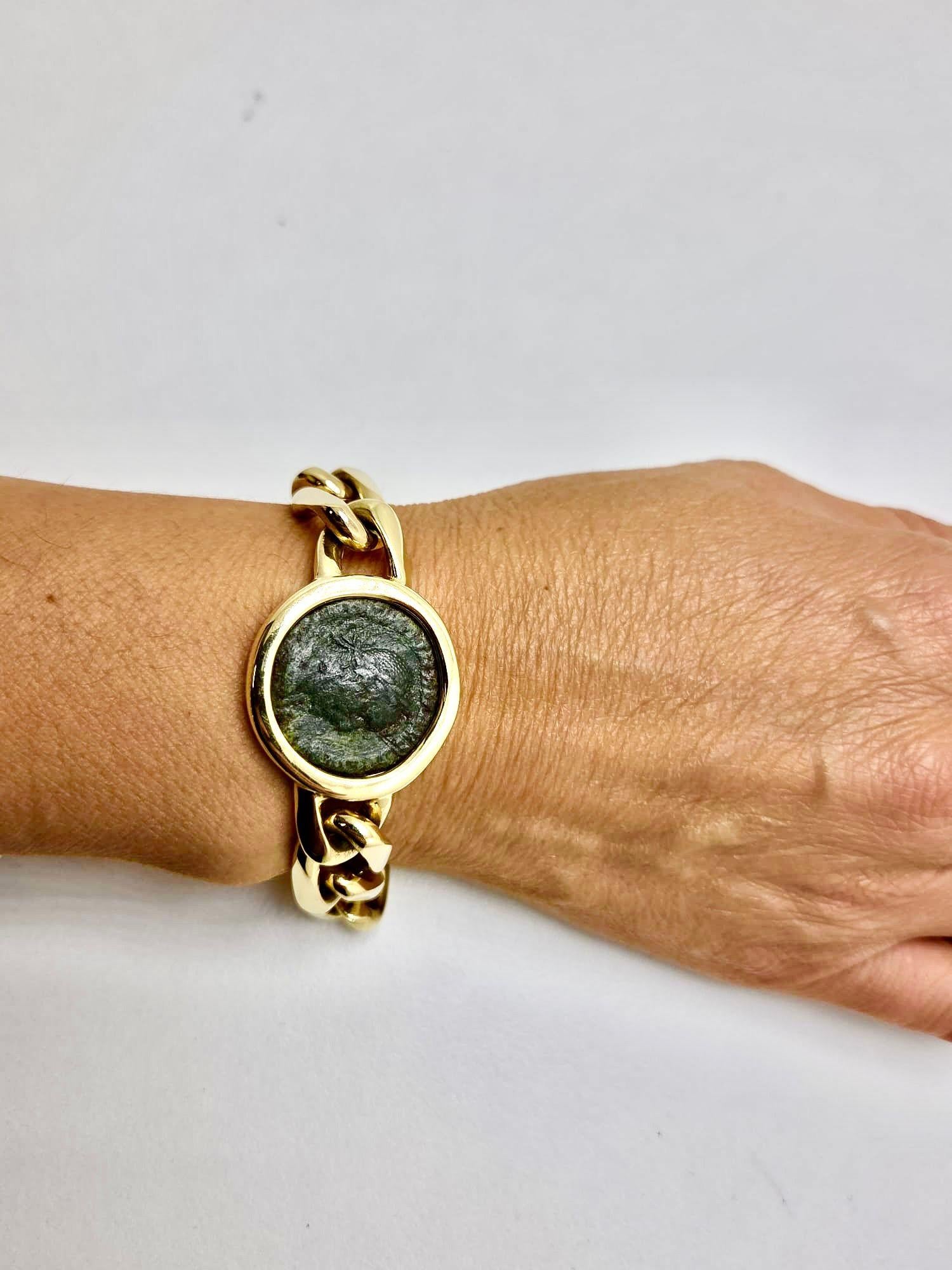 Unique Bulgari 1970s Monete Yellow Gold Coin Bracelet with Roman Emperor Domitia in vendita 8