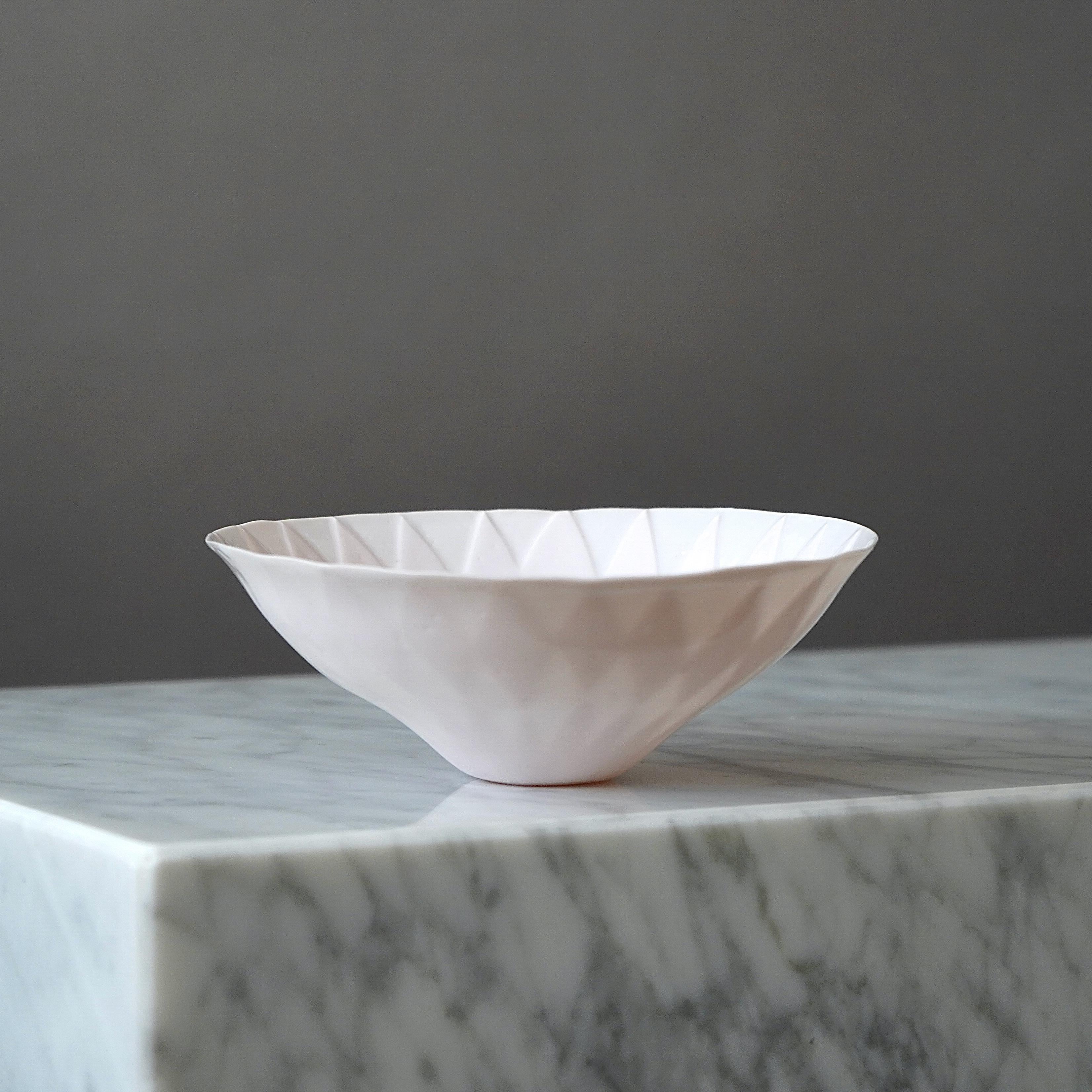 20th Century Unique Ceramic Bowl by Aune Siimes. Arabia, Finland, 1950s.