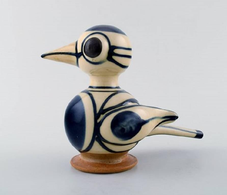 Unique ceramic figure, bird from the Langeland, Denmark ceramists Erling and Karin Heerwagen, 1985.
Signed, 1985.
Measures: 20 cm. x 14.5 cm.
In perfect condition.
