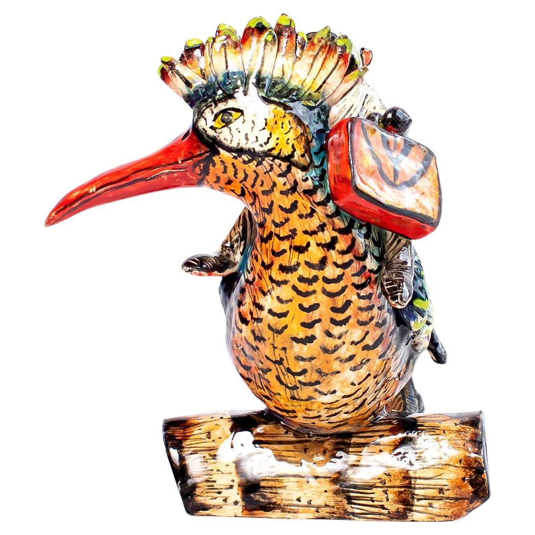 Sculpture unique en céramique représentant un singe et un Kingfisher, réalisée à la main en Afrique du Sud en vente